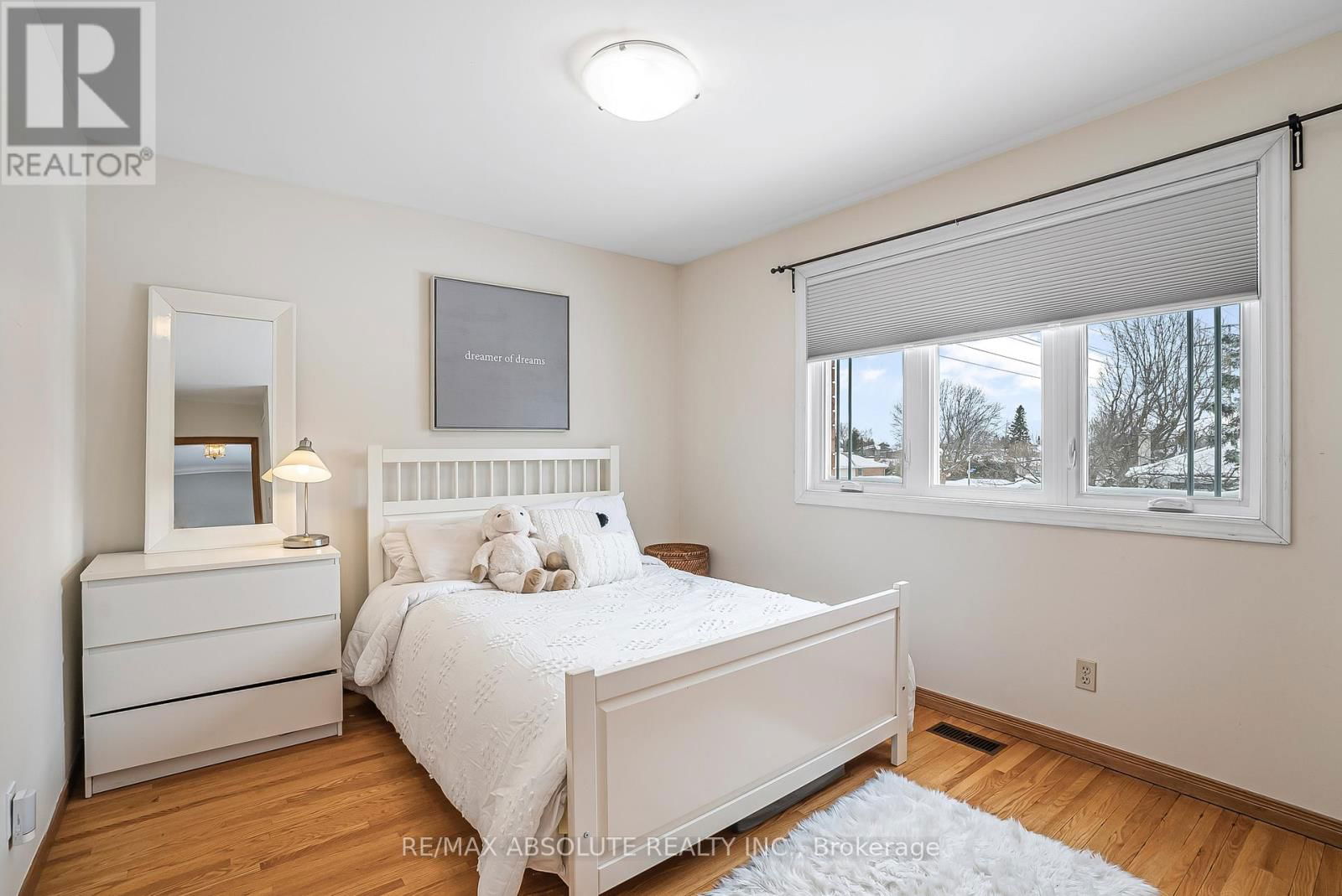 68 ST CLAIRE AVENUE Image 29
