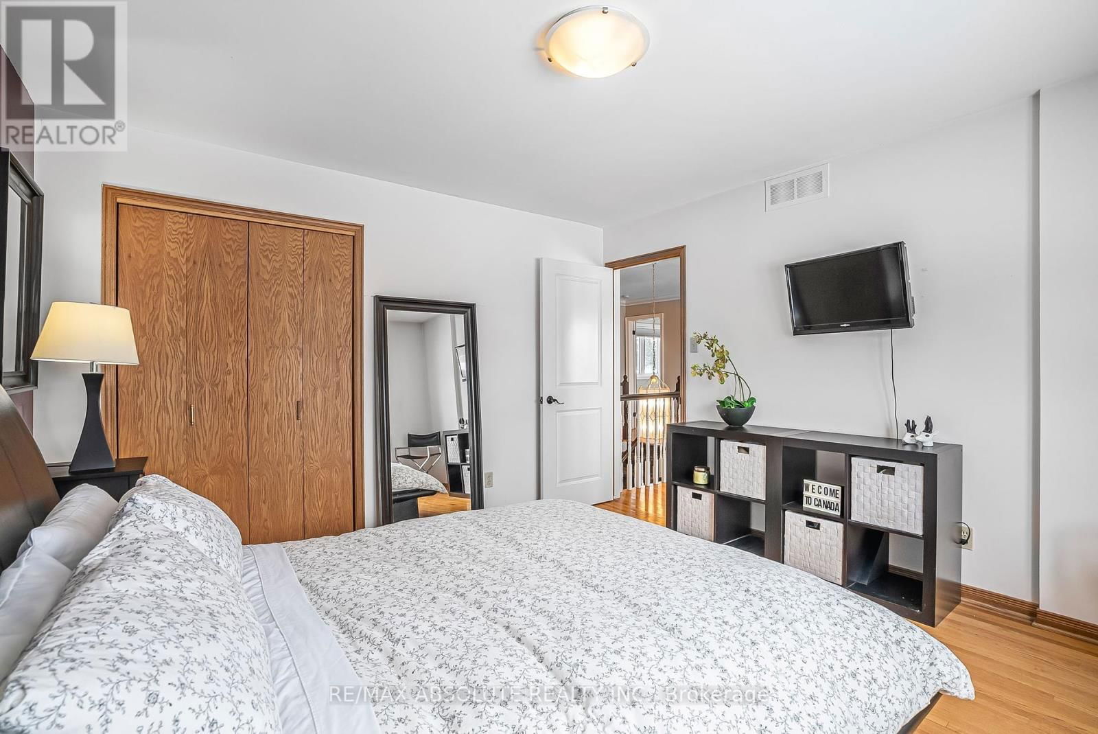 68 ST CLAIRE AVENUE Image 31
