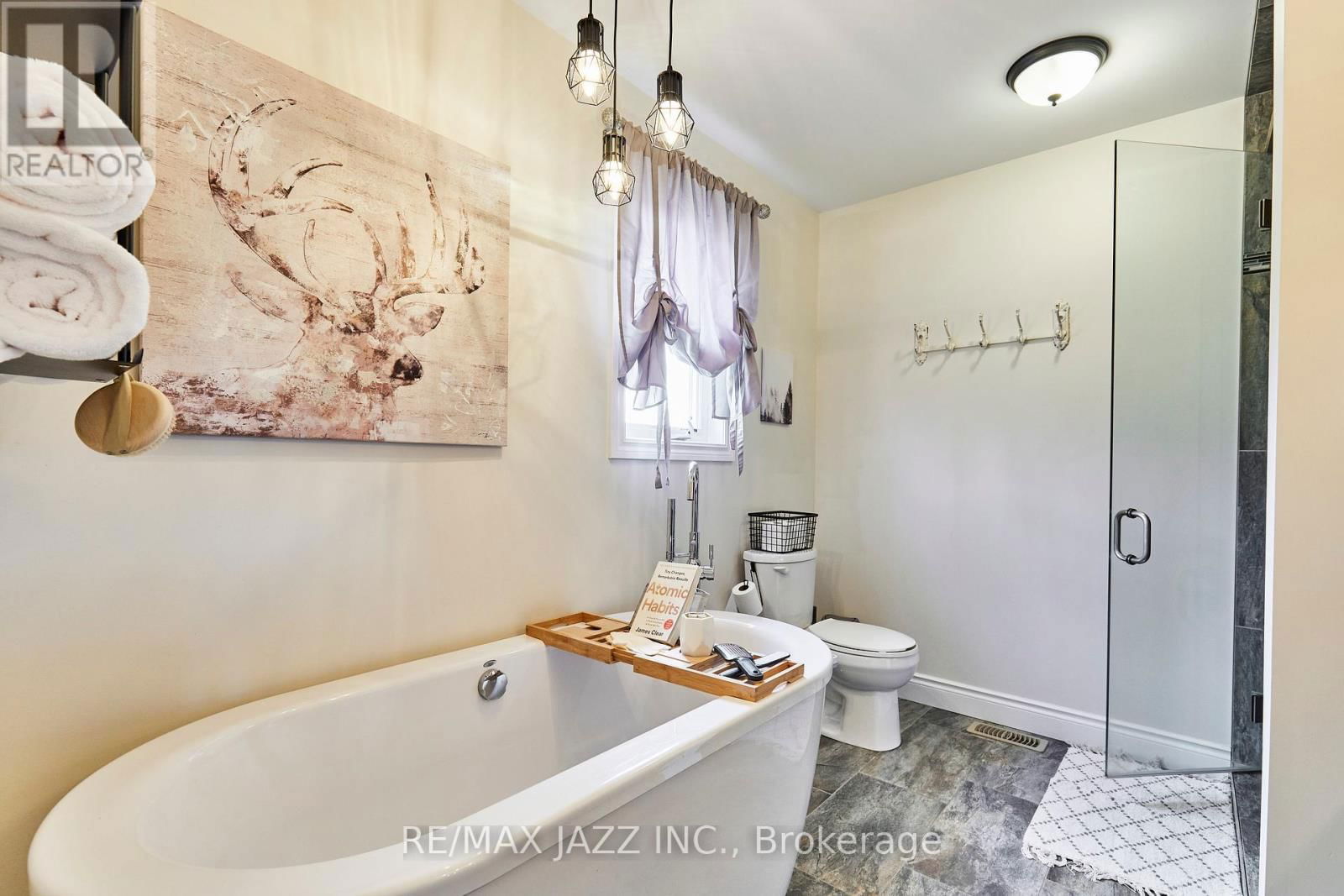 137 SHARPE LINE Image 22