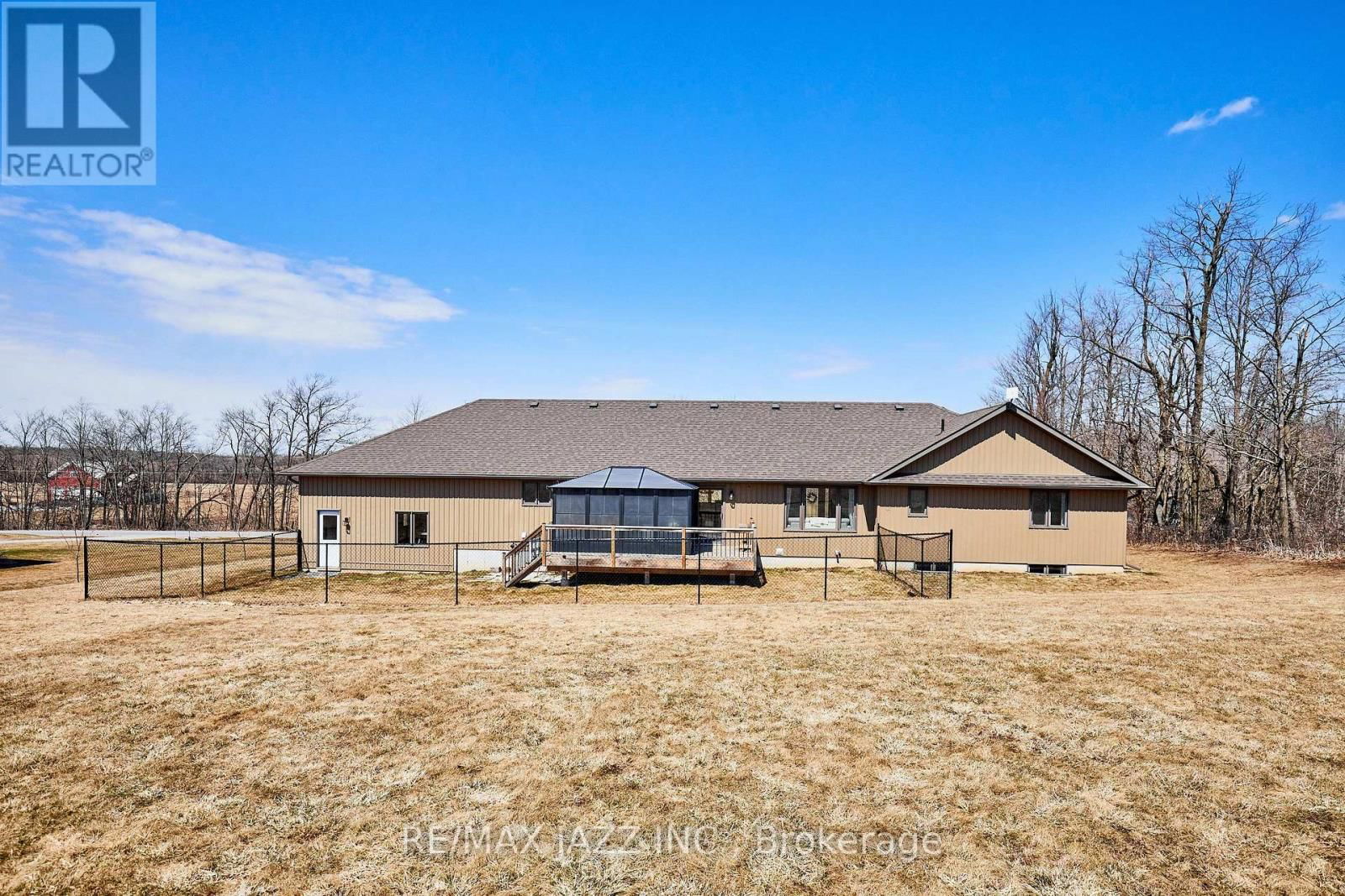 137 SHARPE LINE Image 48