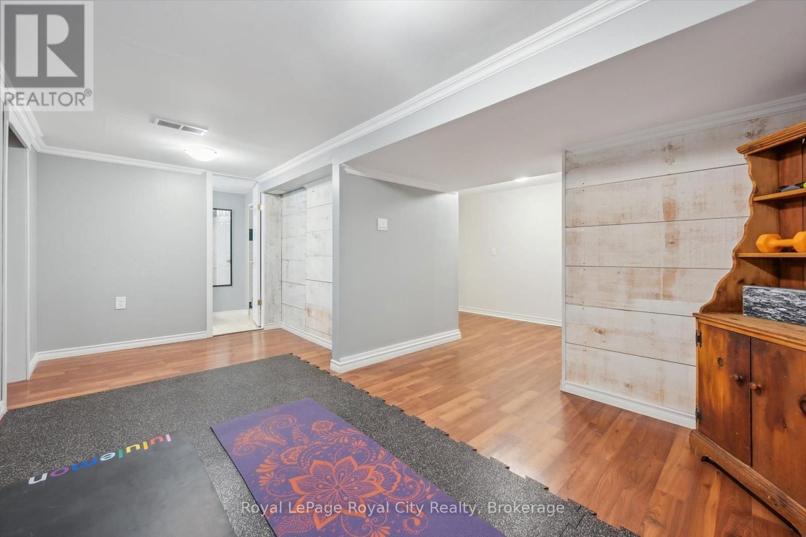 40 ALMA STREET SOUTH Image 17