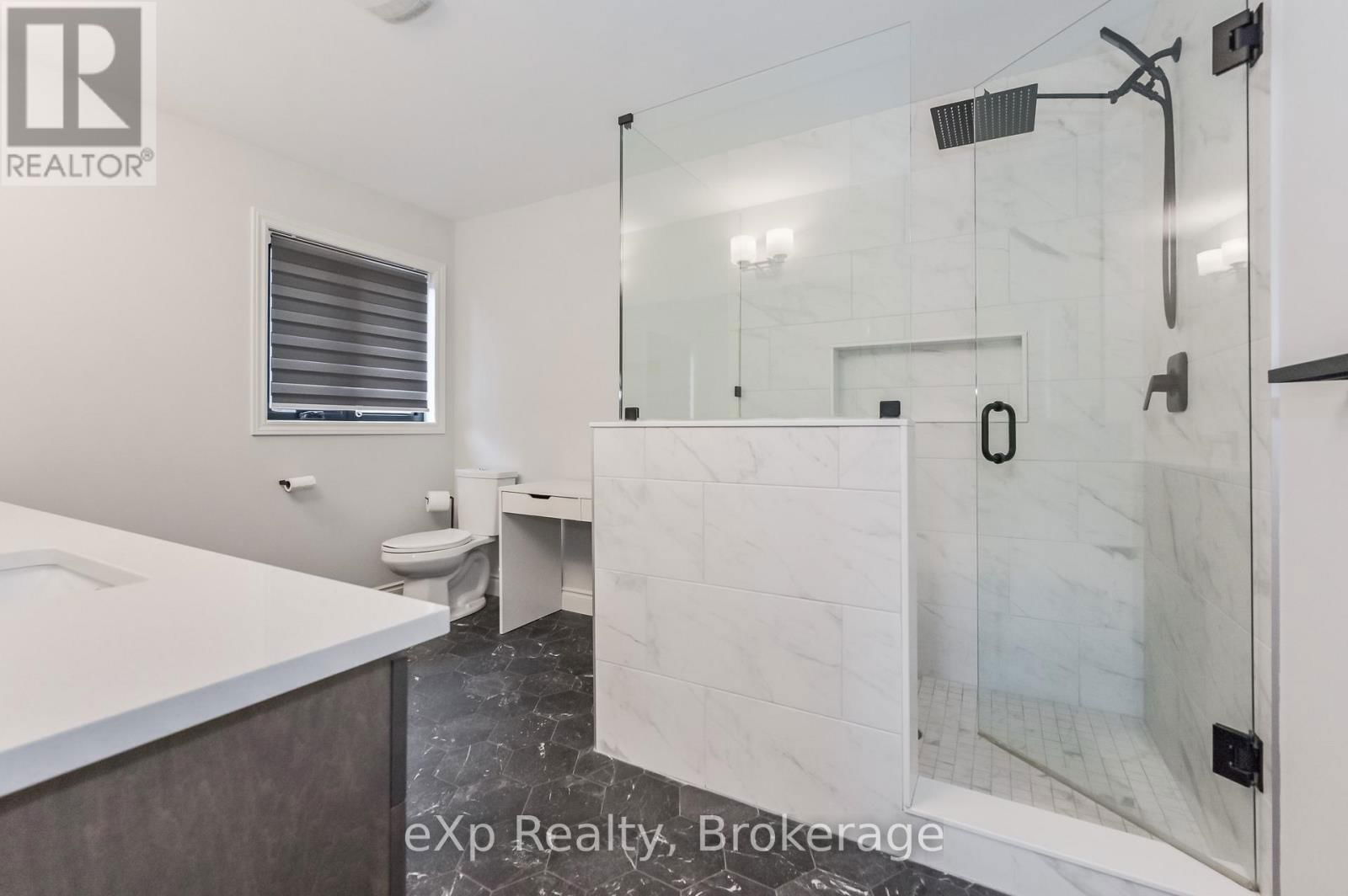 62 HAYLOCK AVENUE Image 34
