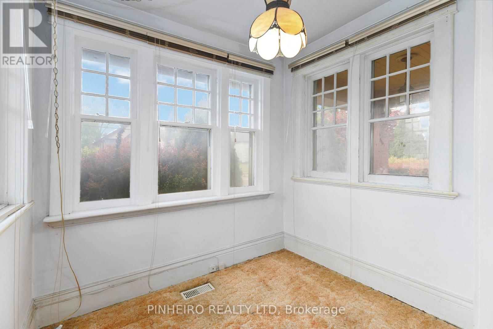 1116 TRAFALGAR STREET Image 5