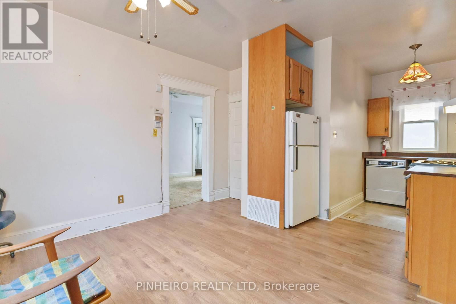 1116 TRAFALGAR STREET Image 8