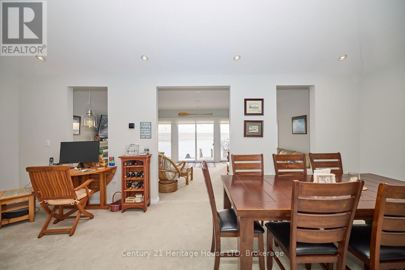 2901 VIMY ROAD Image 17