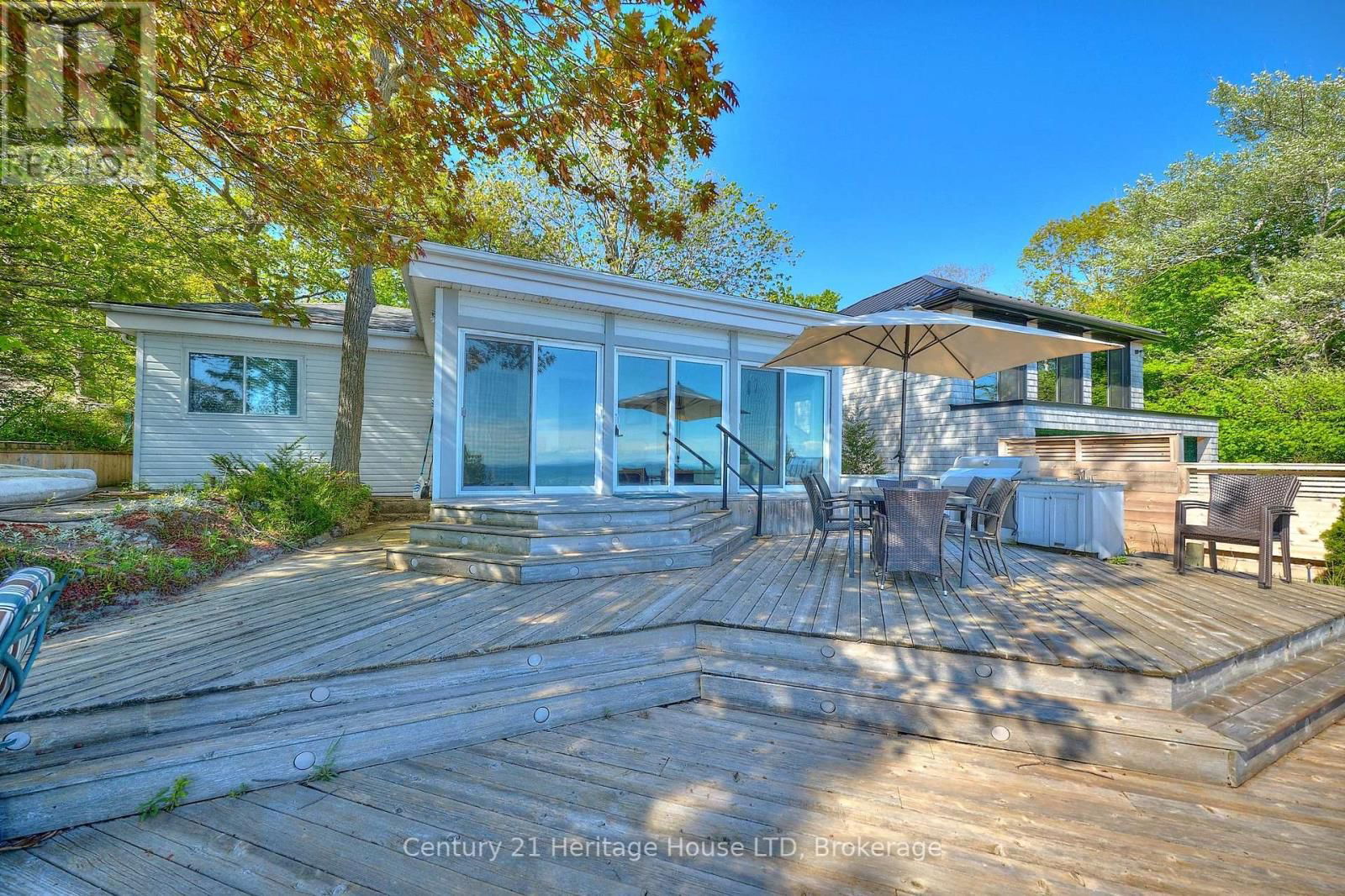 2901 VIMY ROAD Image 28