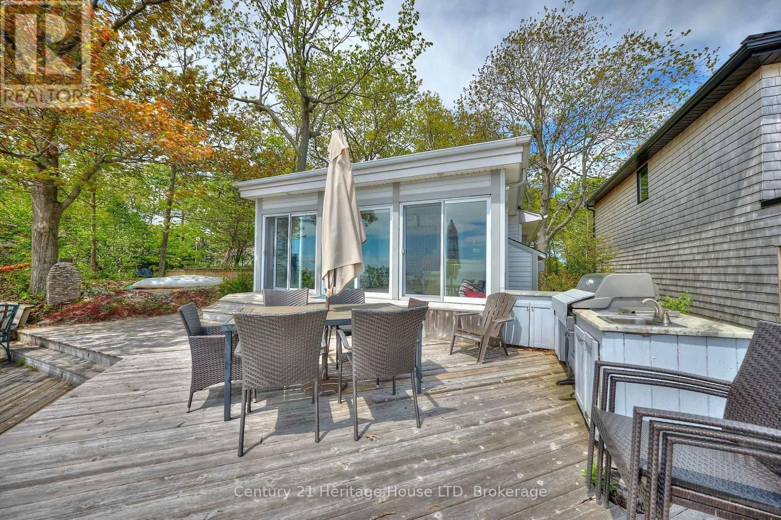 2901 VIMY ROAD Image 31