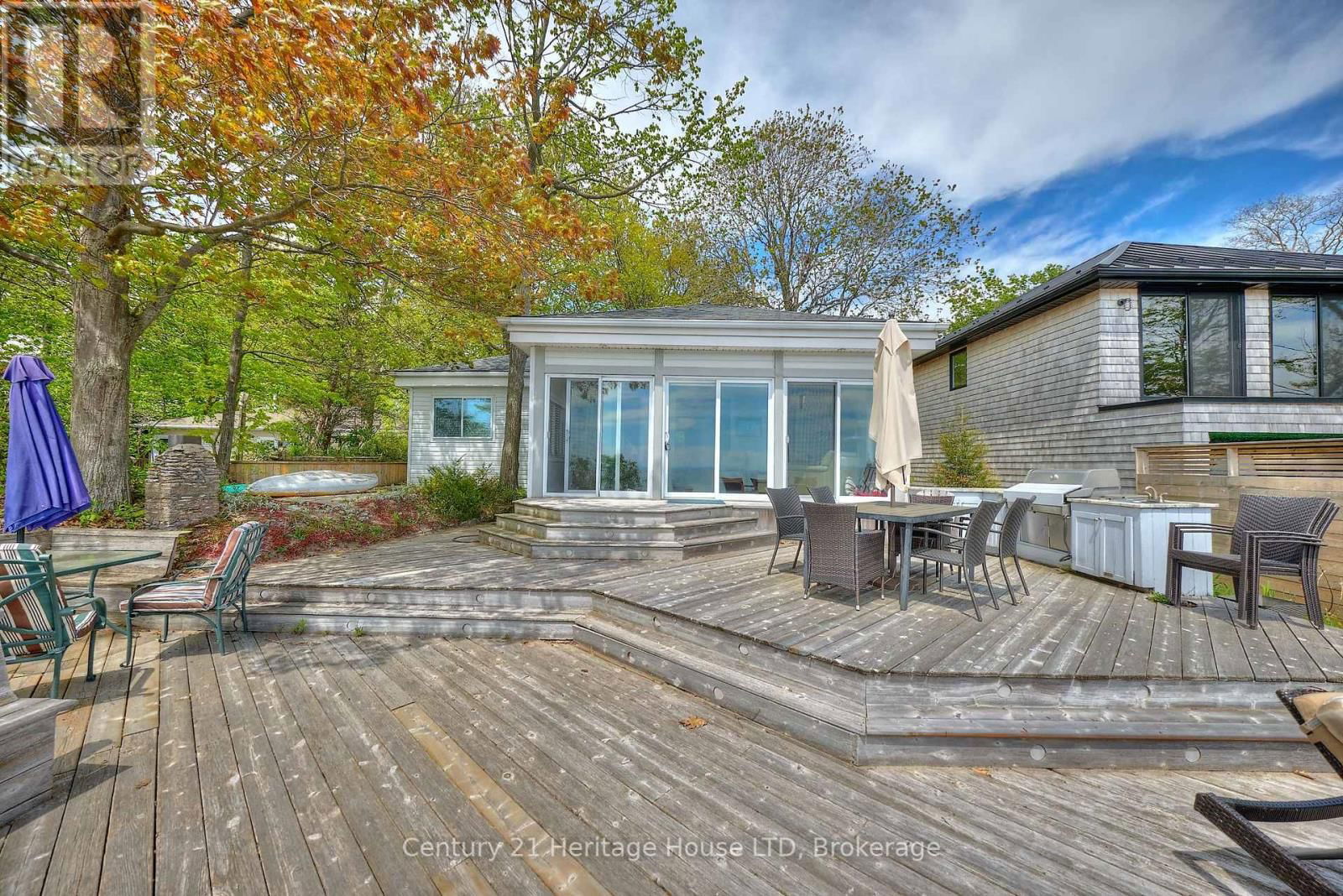 2901 VIMY ROAD Image 32