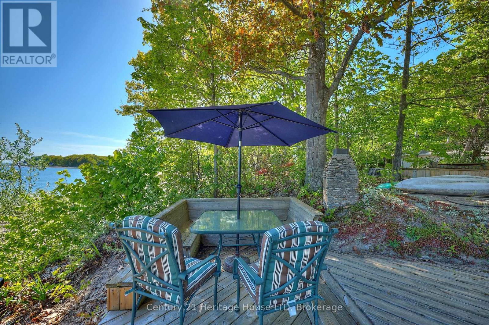 2901 VIMY ROAD Image 40
