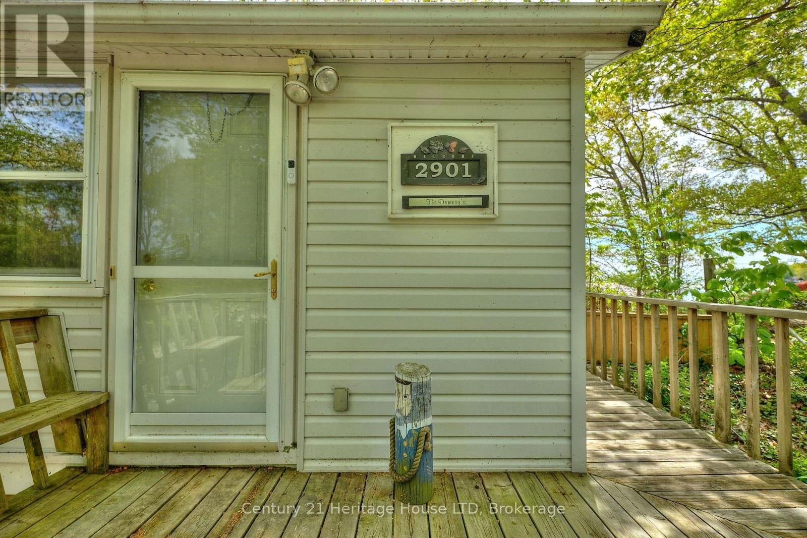 2901 VIMY ROAD Image 48