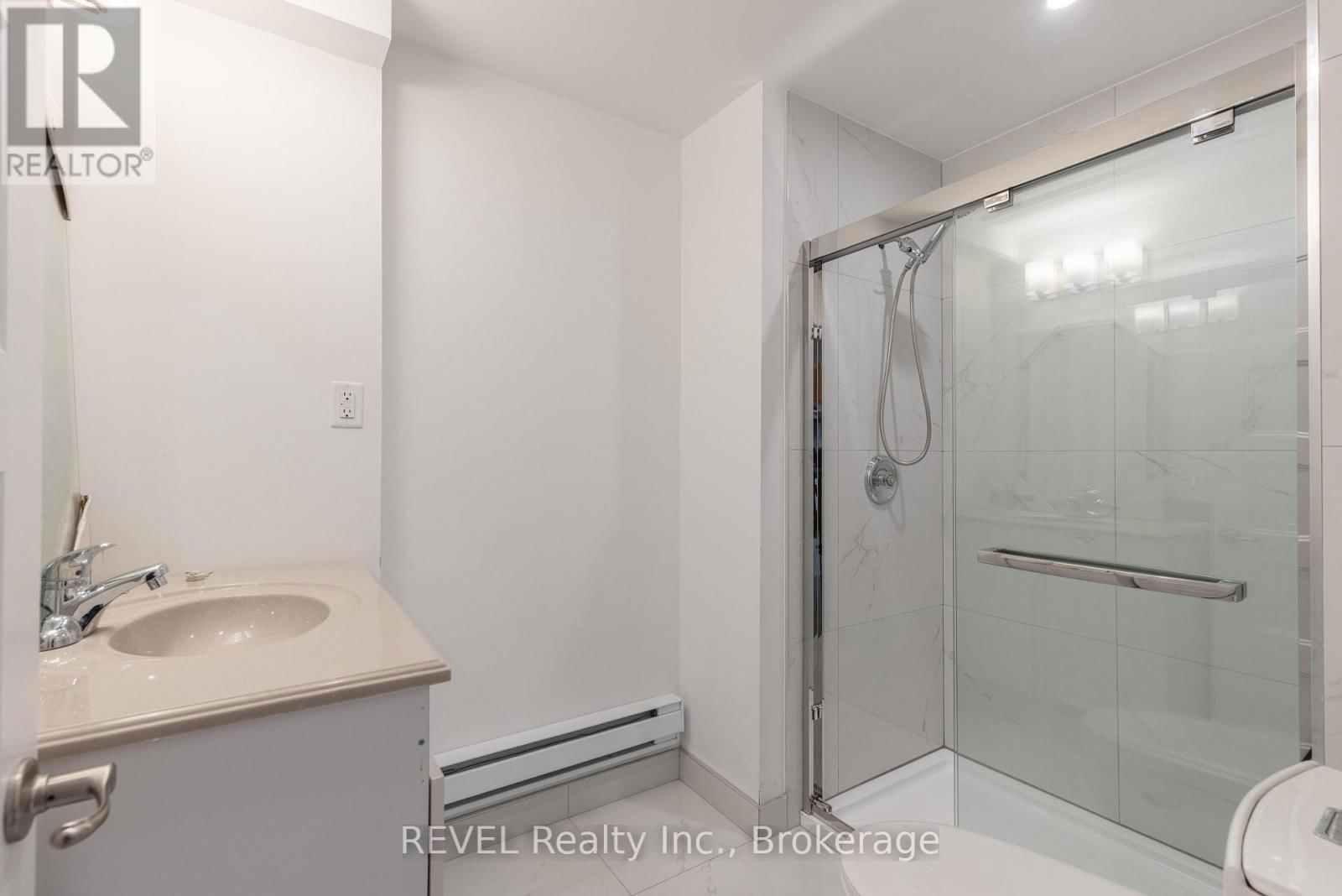 4992 MCRAE STREET Image 6