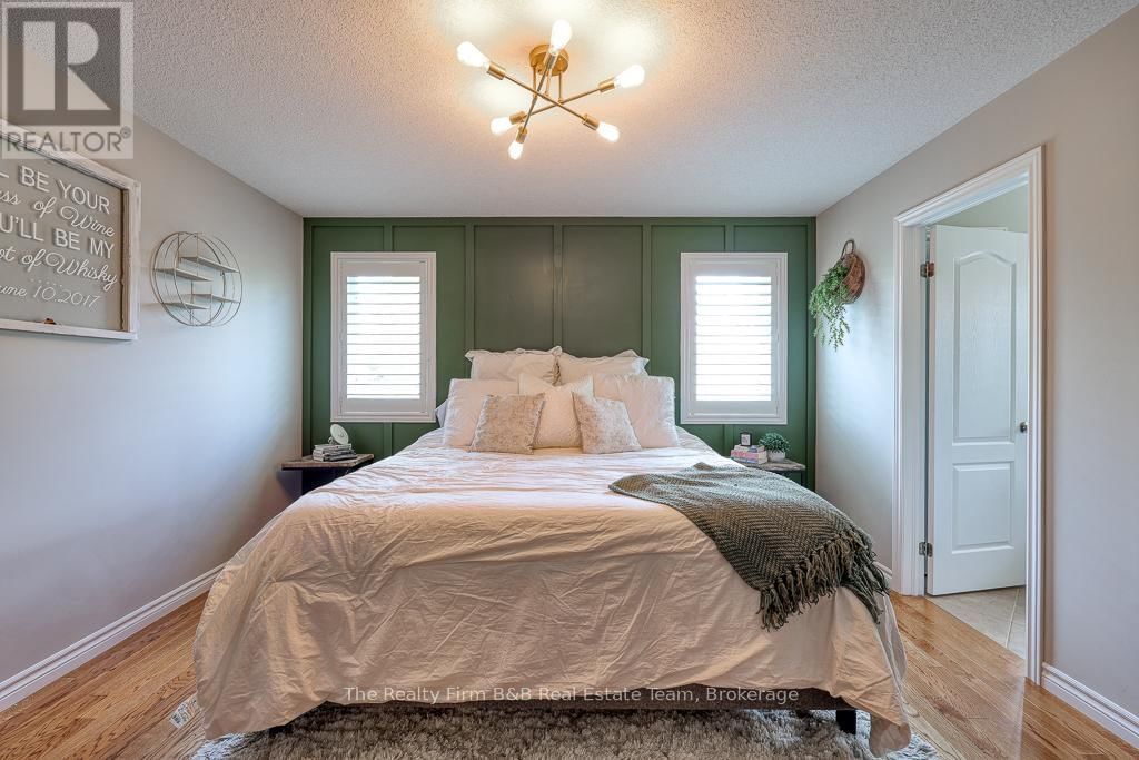 491 ALAN CRESCENT Image 17