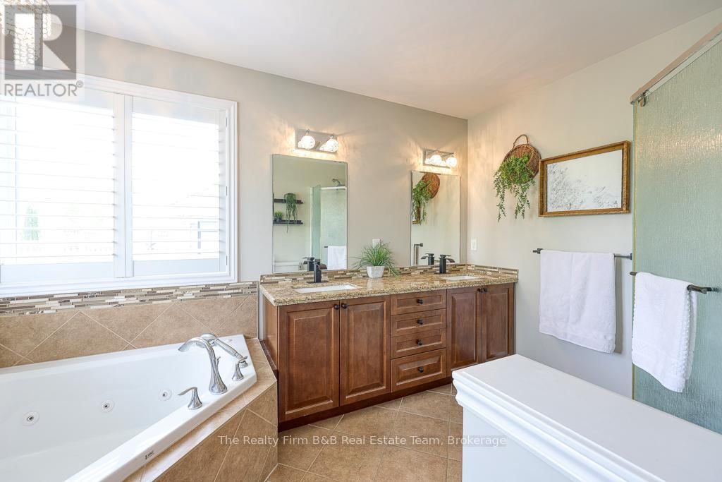 491 ALAN CRESCENT Image 22