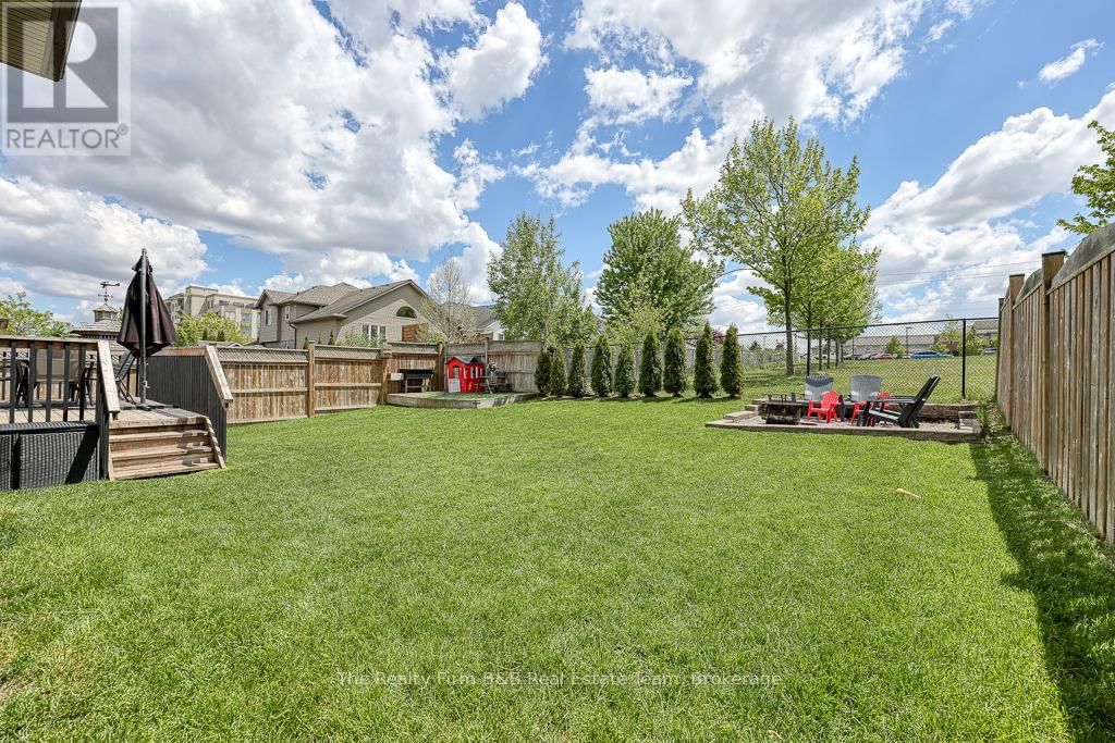 491 ALAN CRESCENT Image 37