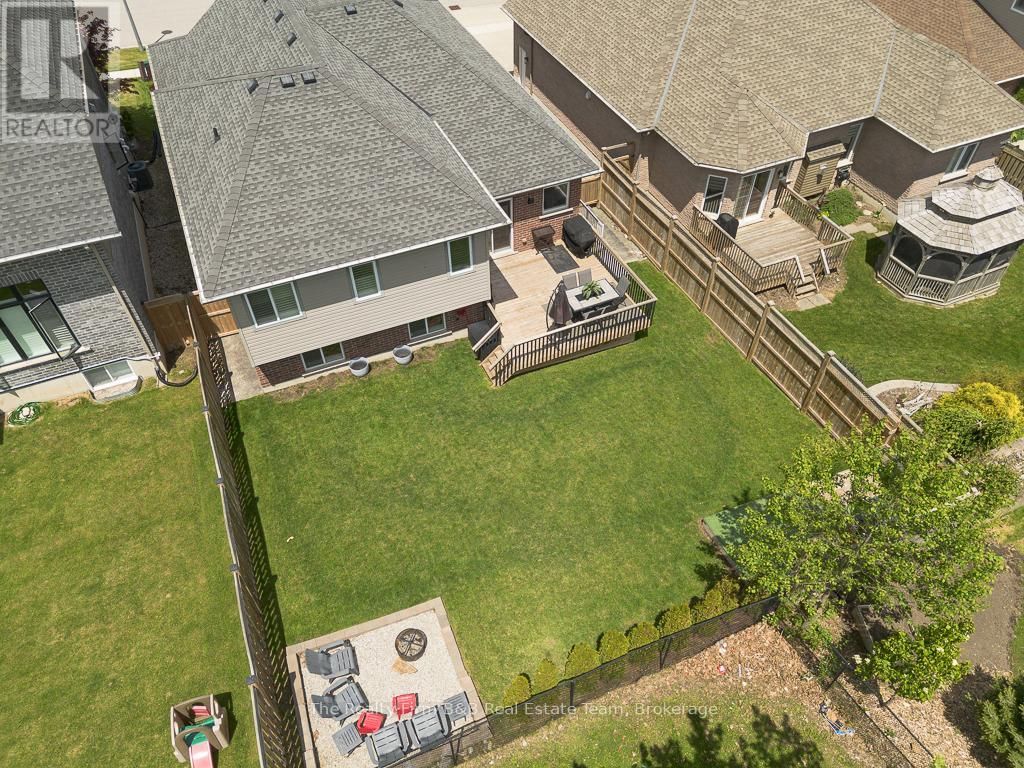 491 ALAN CRESCENT Image 44