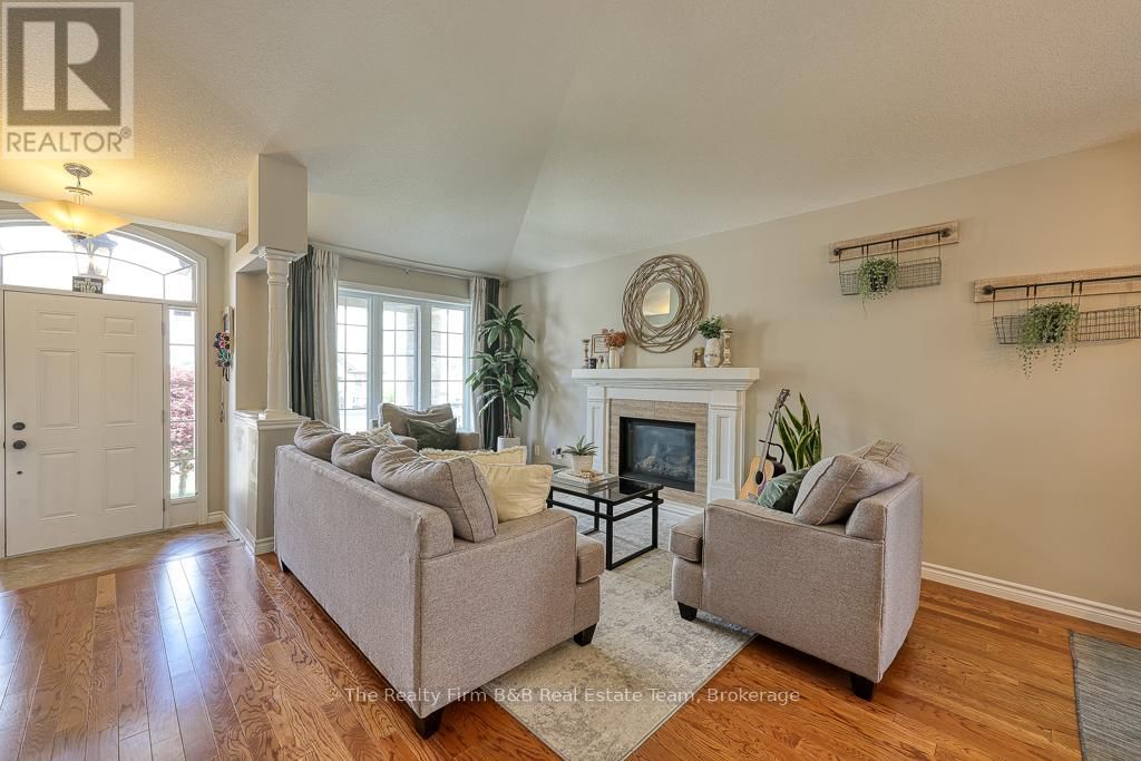 491 ALAN CRESCENT Image 6