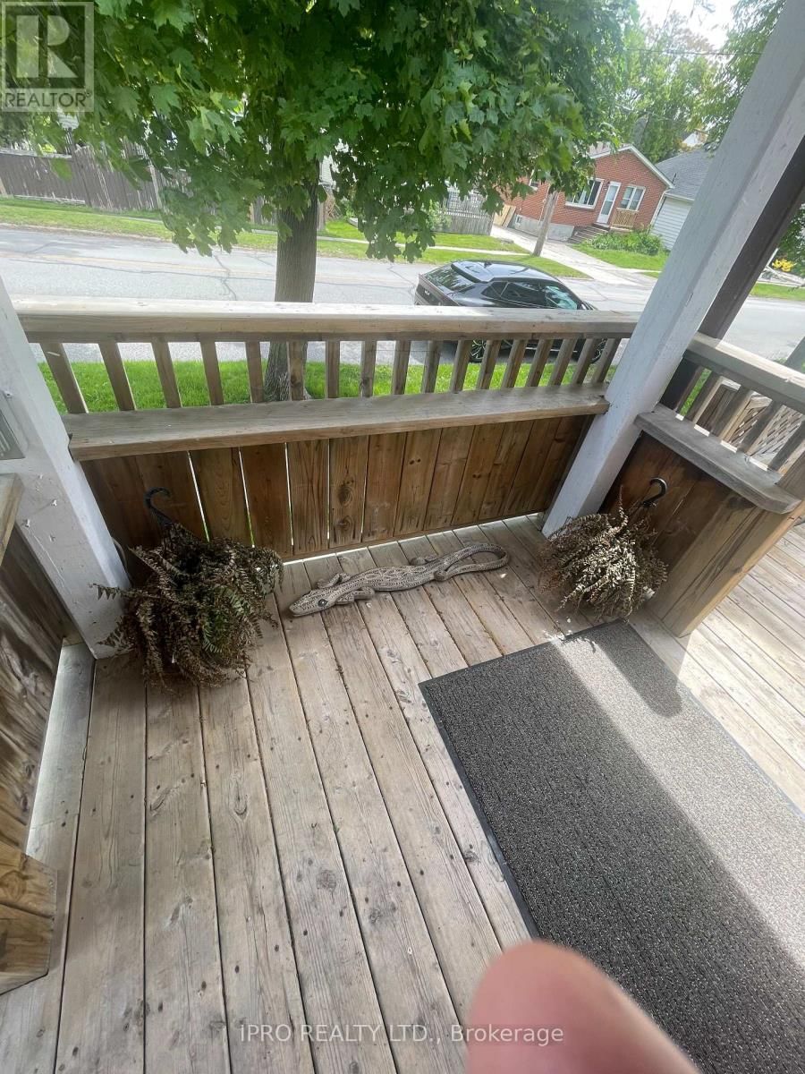 281 MITTON STREET NORTH Image 6
