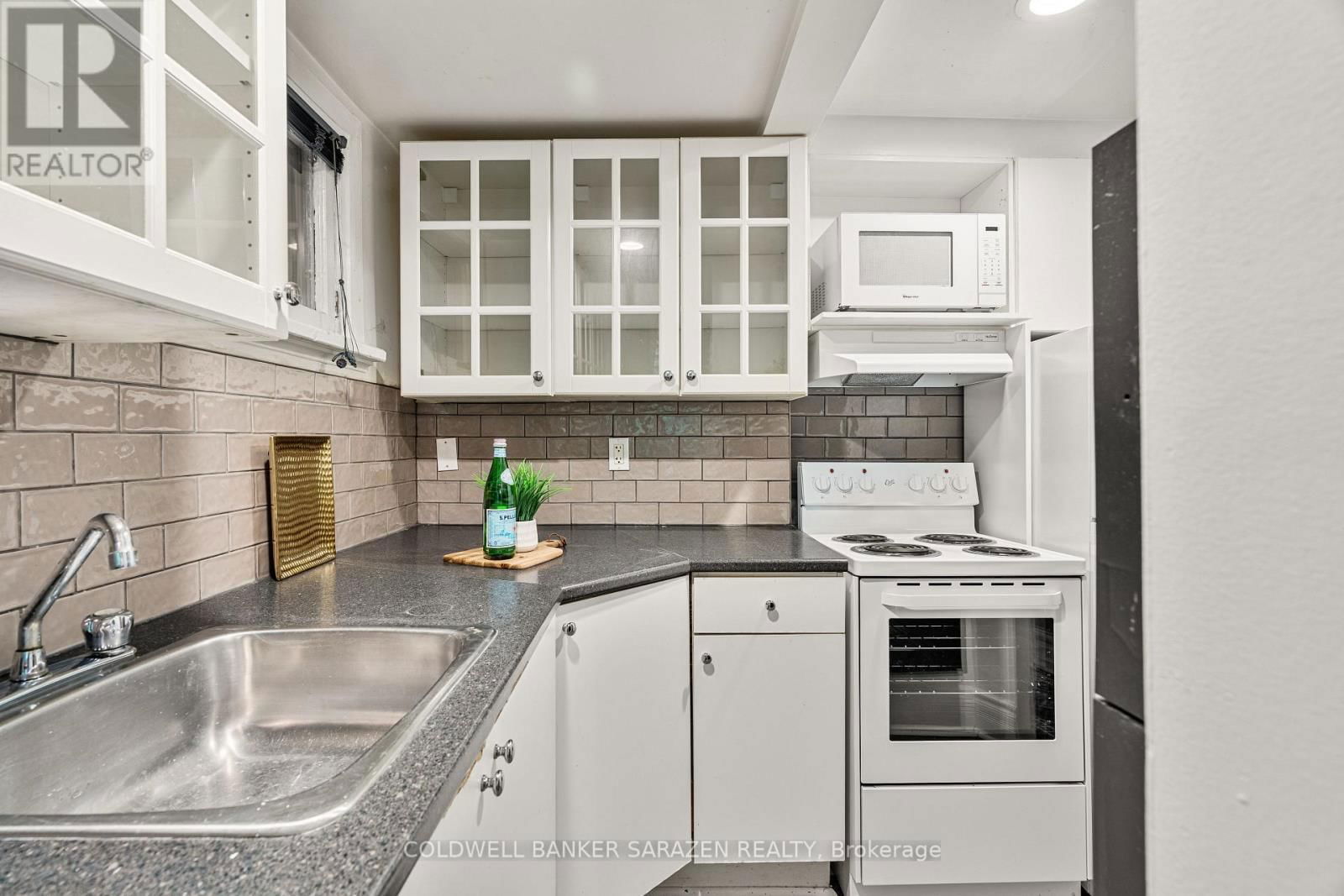1 - 229 CHARLOTTE STREET Image 15