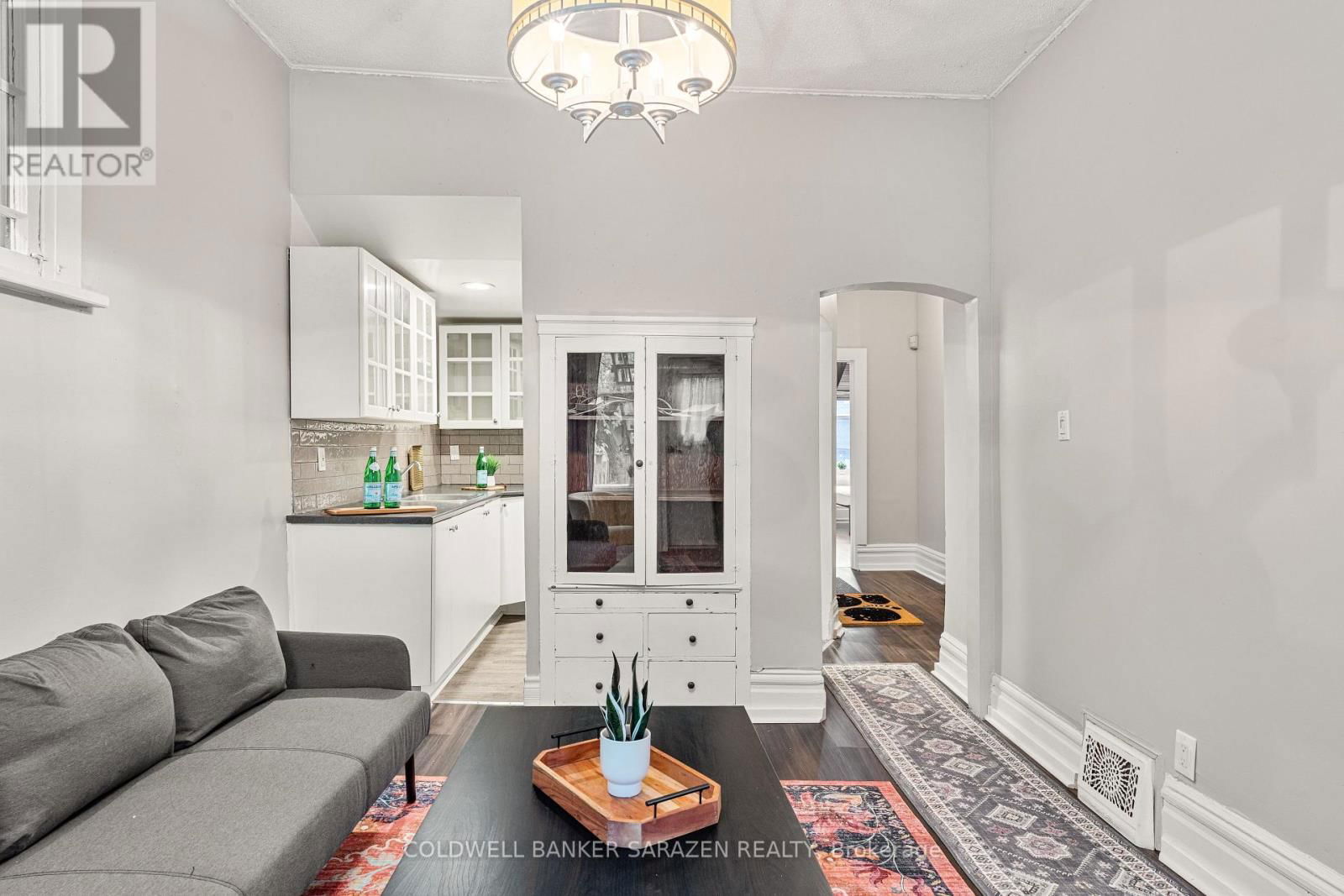 1 - 229 CHARLOTTE STREET Image 17