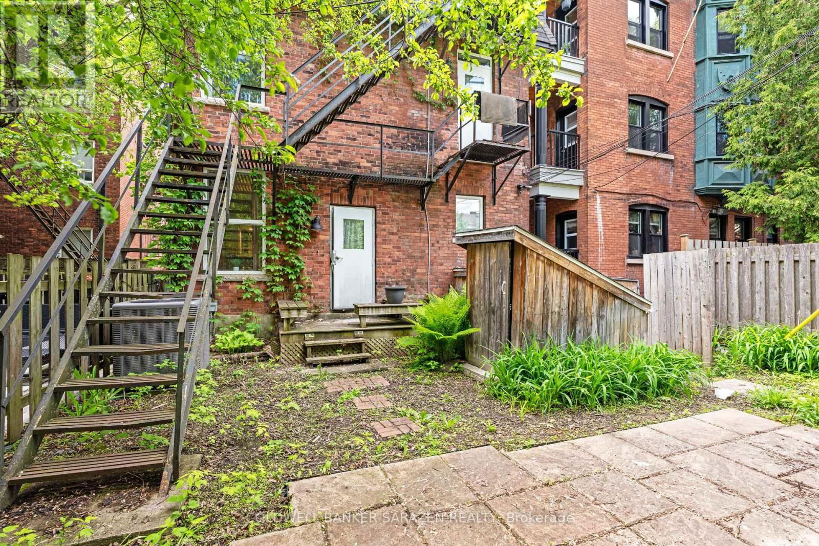1 - 229 CHARLOTTE STREET Image 22