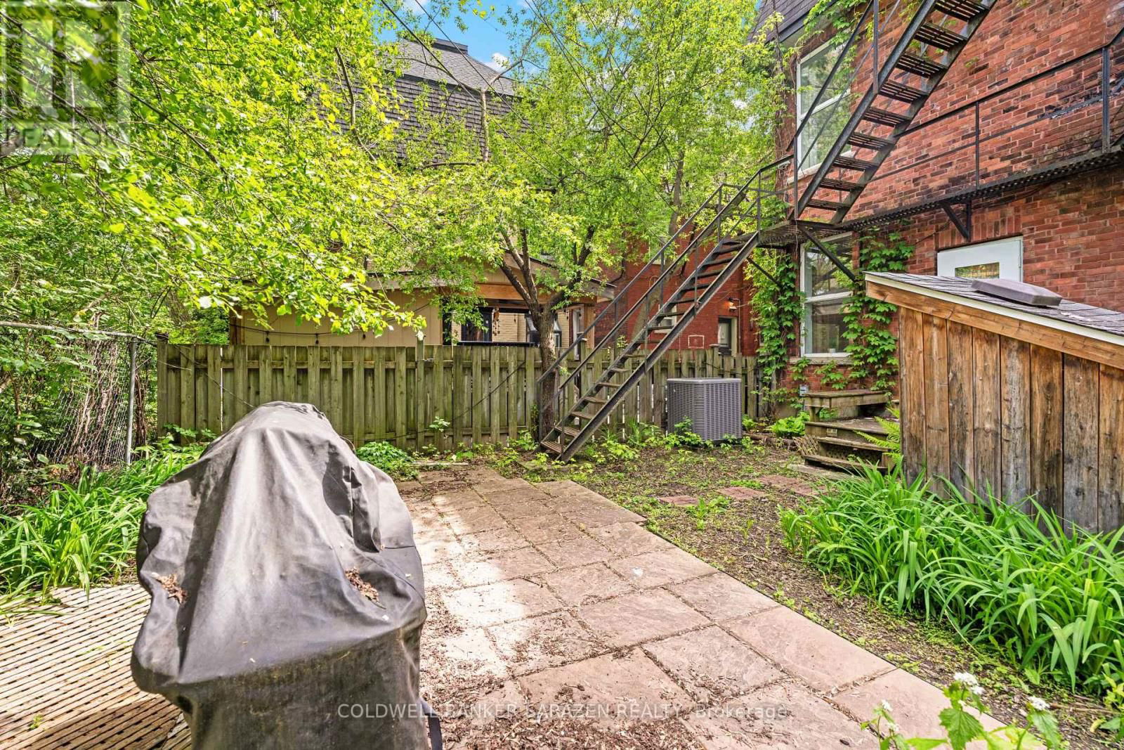 1 - 229 CHARLOTTE STREET Image 23