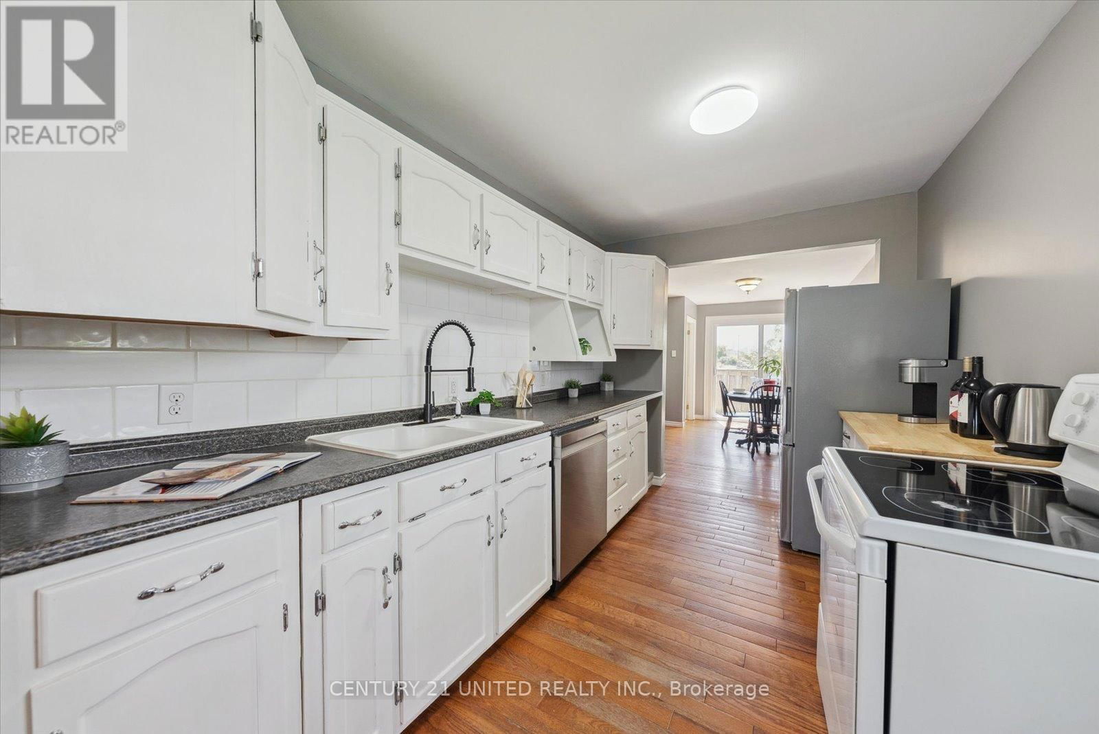 743 ST MARYS STREET Image 14