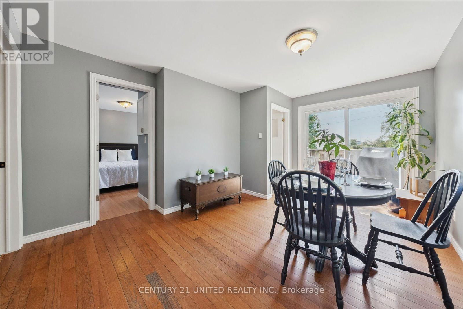 743 ST MARYS STREET Image 17