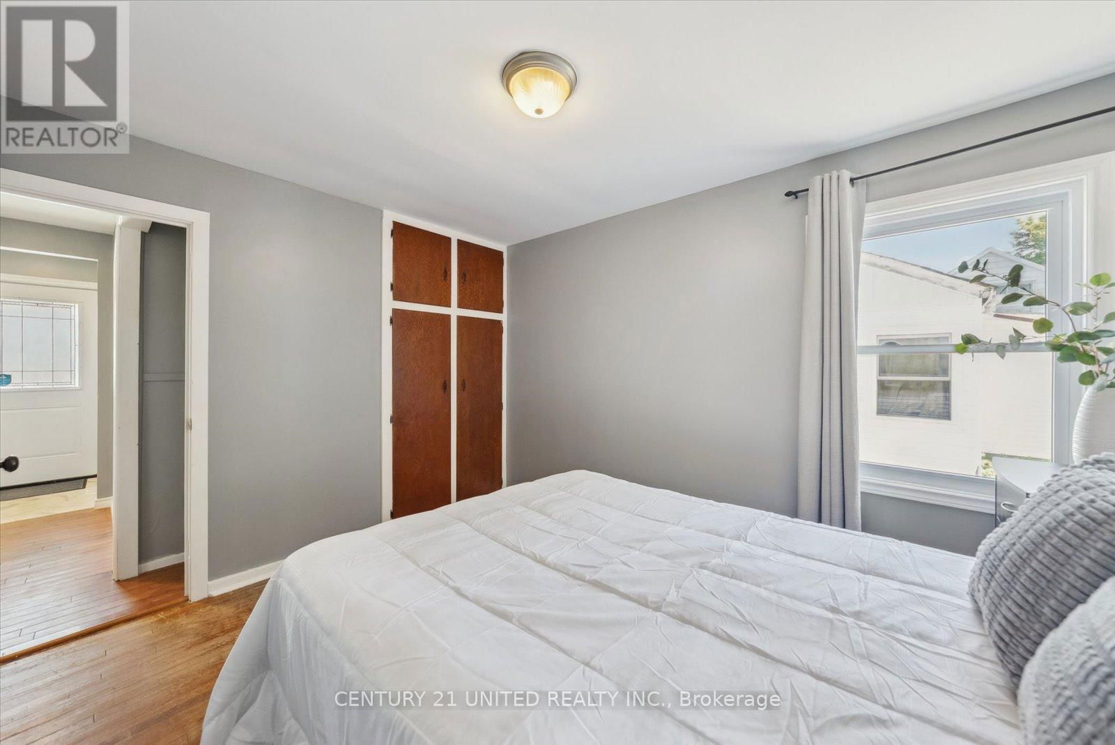 743 ST MARYS STREET Image 21