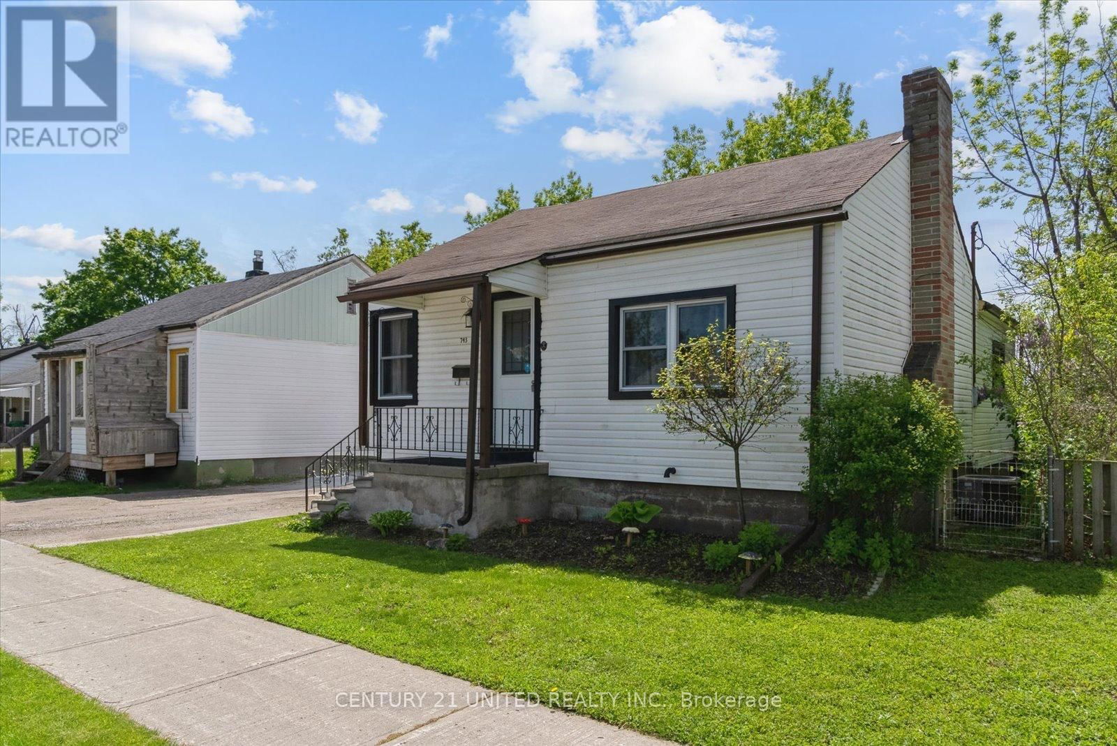 743 ST MARYS STREET Image 3