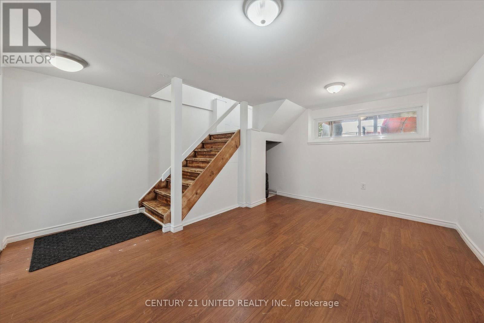 743 ST MARYS STREET Image 30