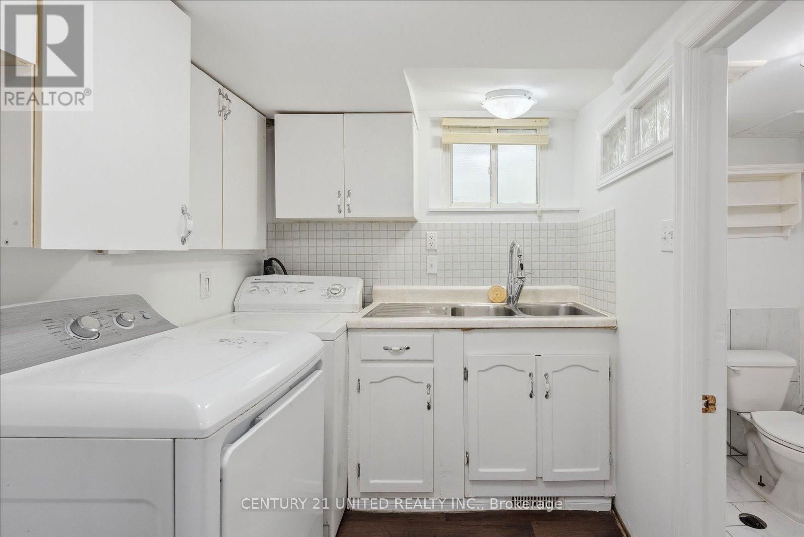 743 ST MARYS STREET Image 32