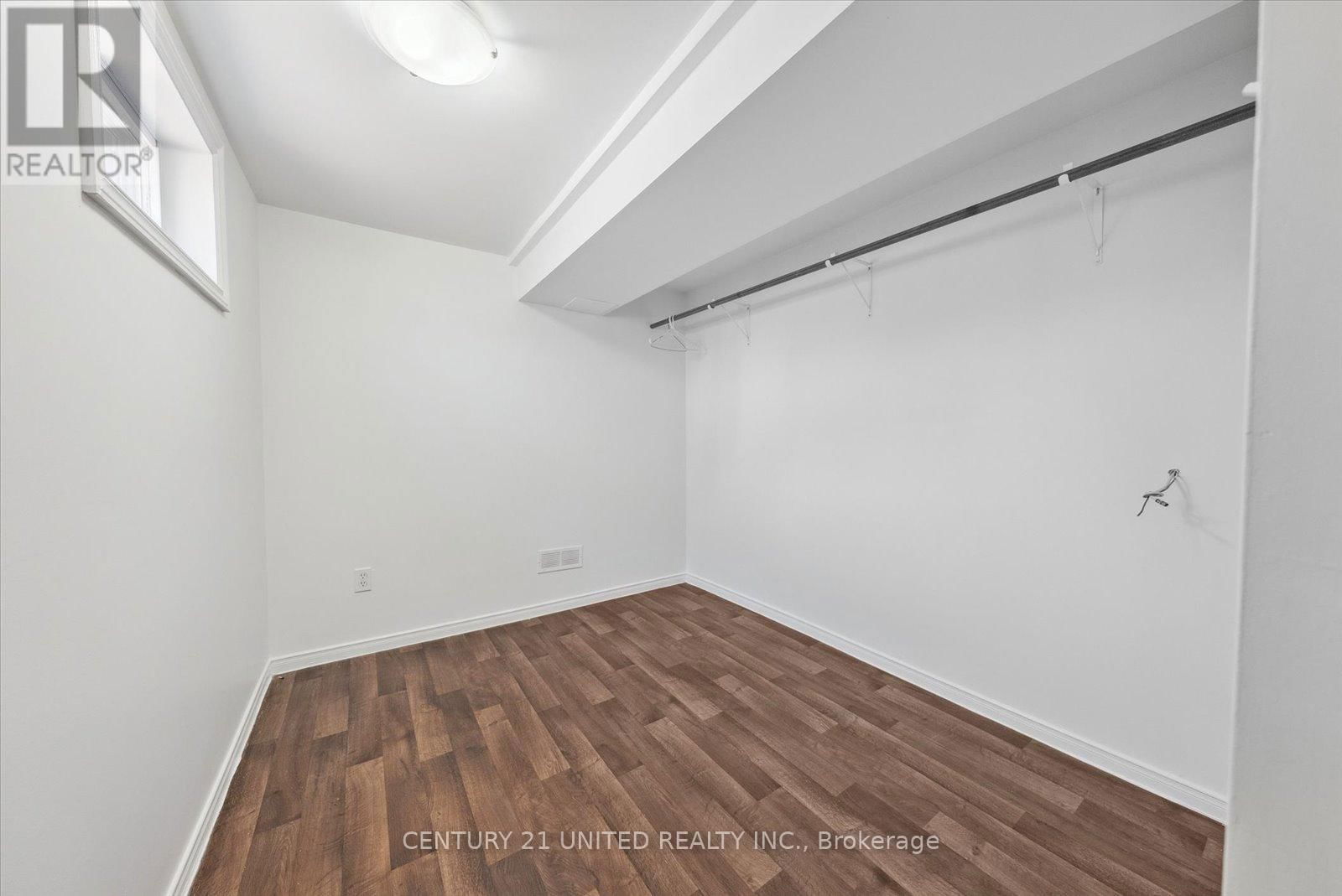 743 ST MARYS STREET Image 37