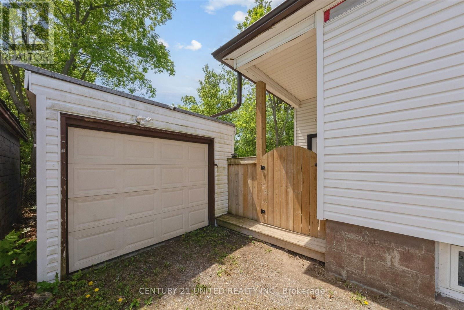 743 ST MARYS STREET Image 50