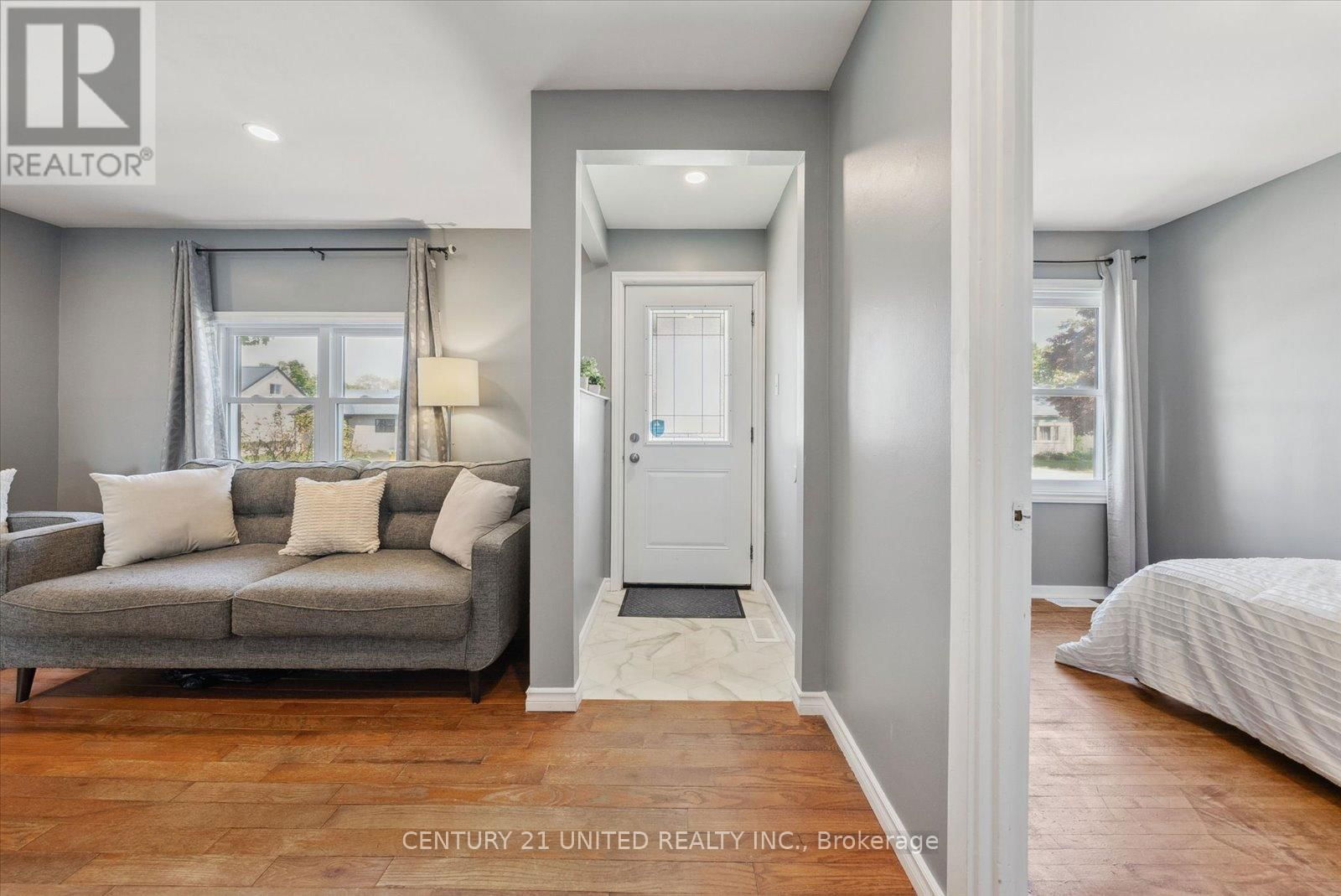 743 ST MARYS STREET Image 6