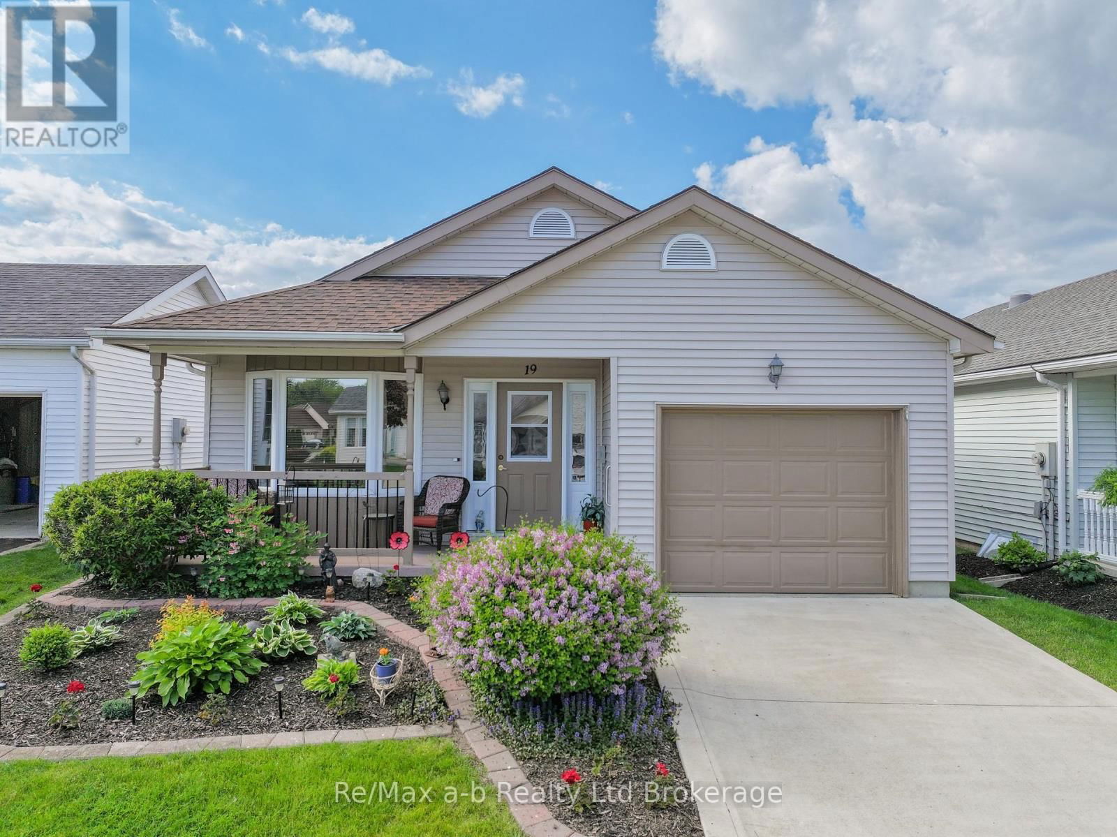 19 BRASHER DRIVE Image 1
