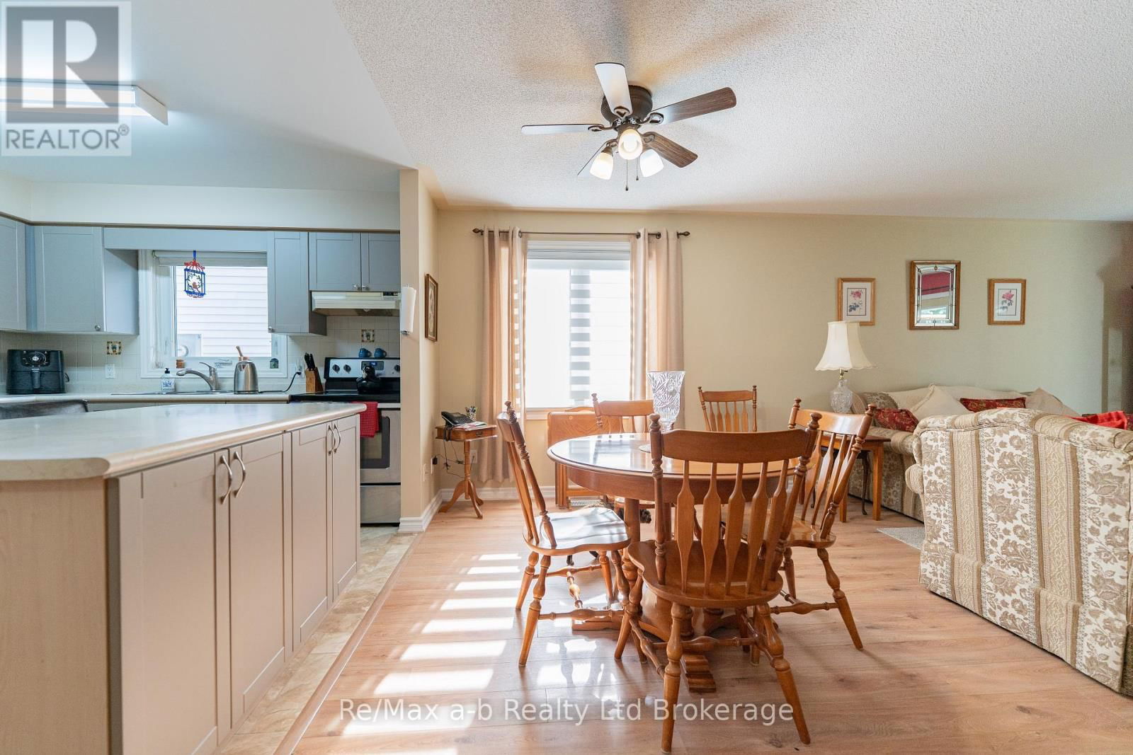 19 BRASHER DRIVE Image 10