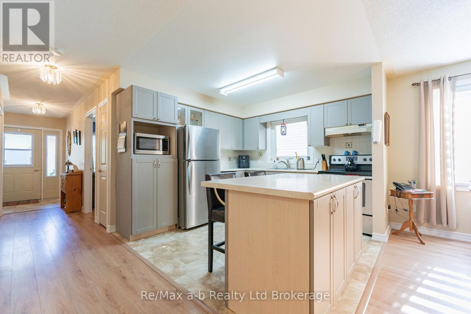 19 BRASHER DRIVE Image 11