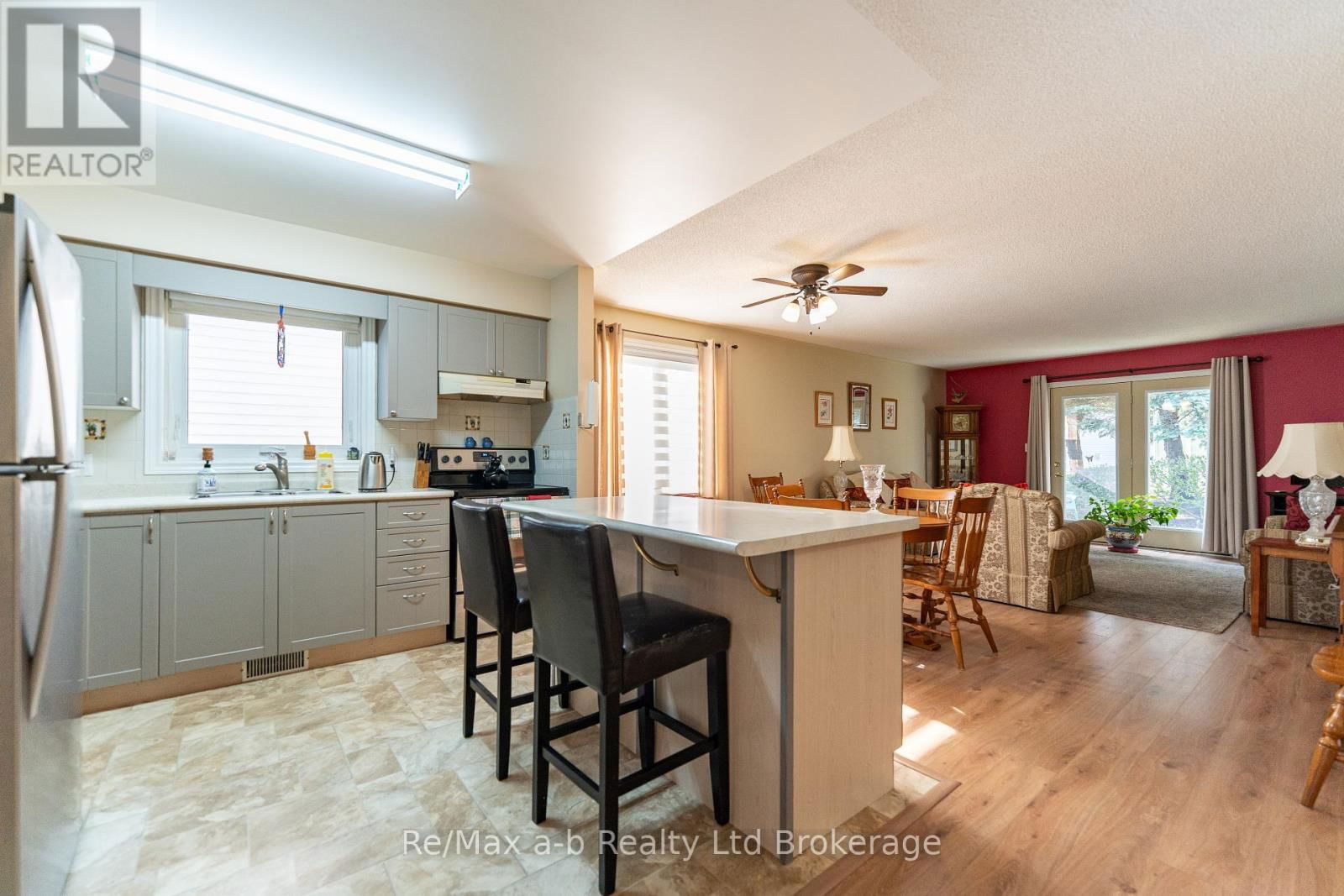 19 BRASHER DRIVE Image 13