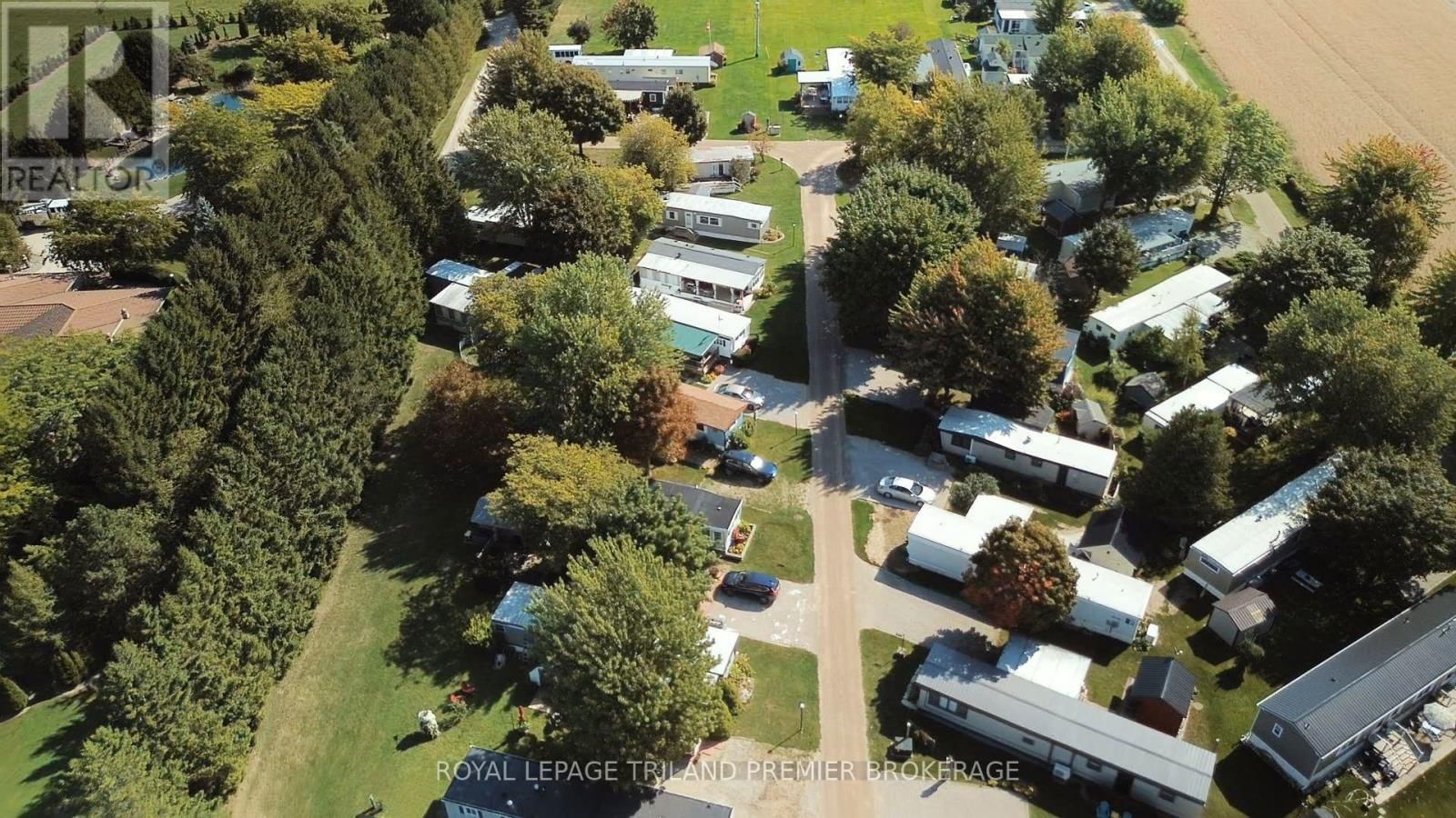 8 - 72931 BLUEWATER, R.R.#2 HIGHWAY Image 14