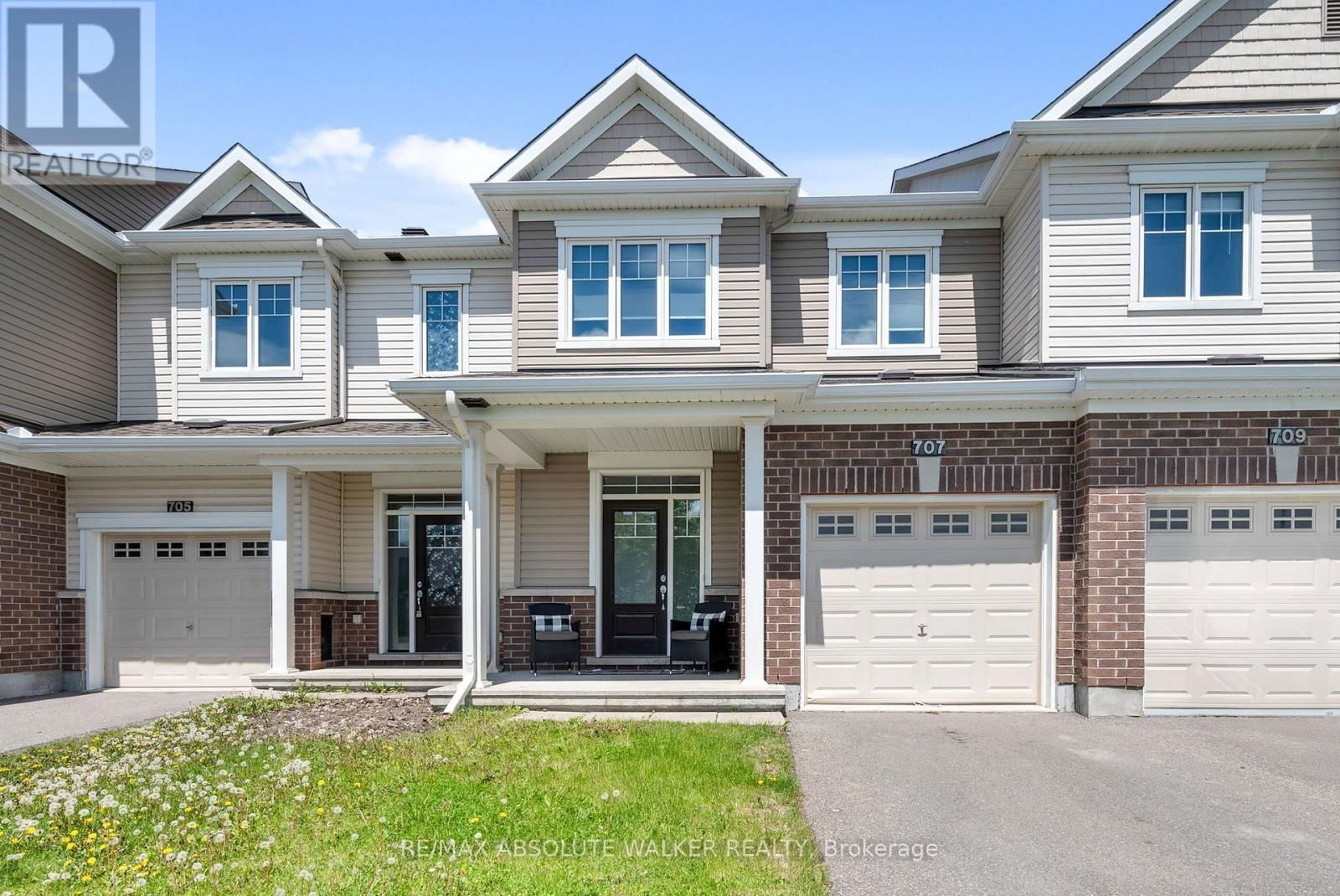 707 DECOEUR DRIVE Image 1