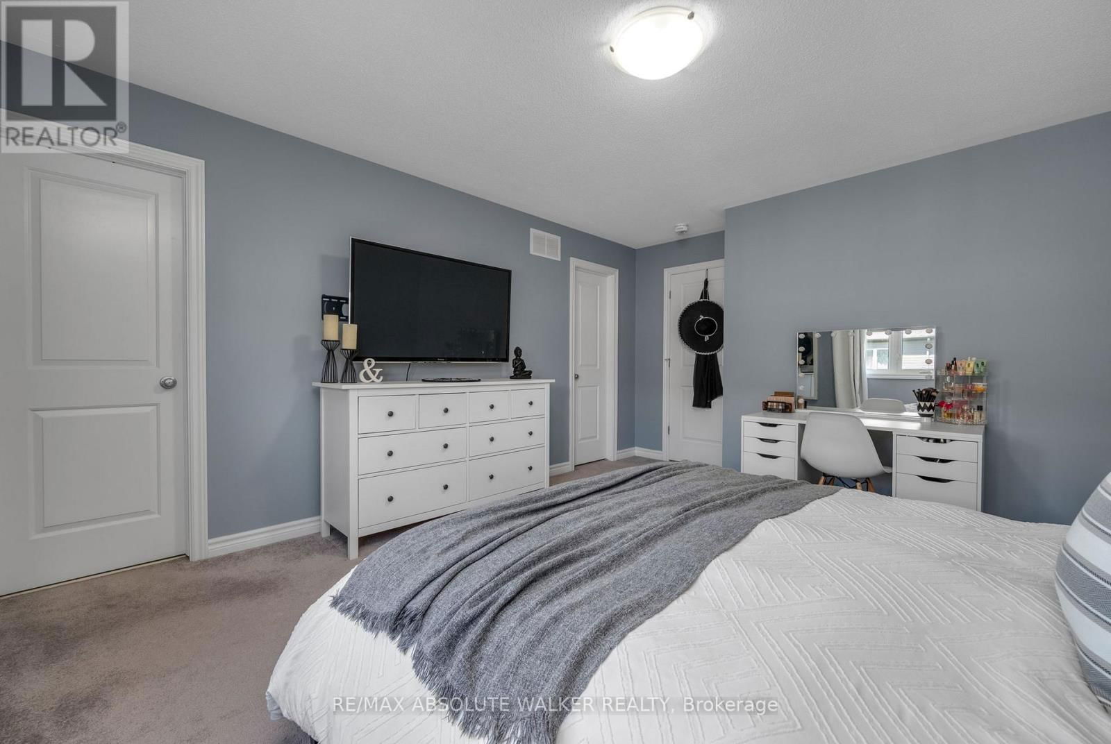 707 DECOEUR DRIVE Image 17