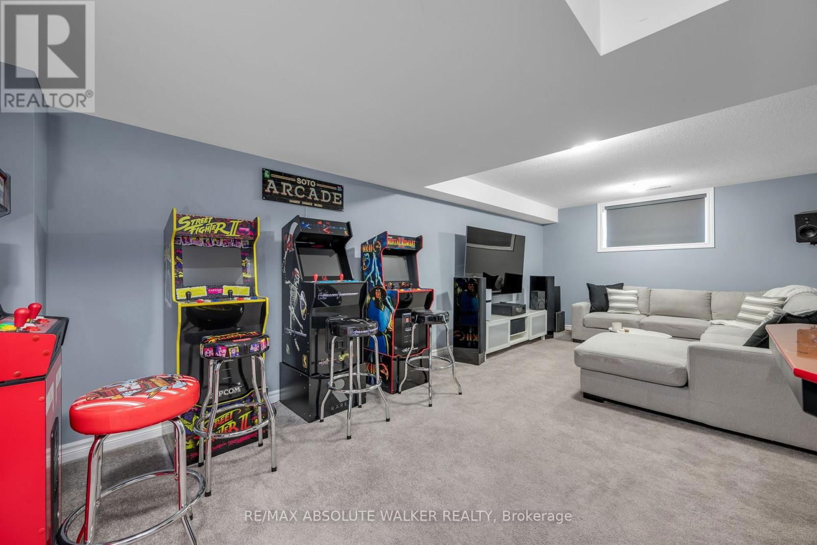 707 DECOEUR DRIVE Image 28