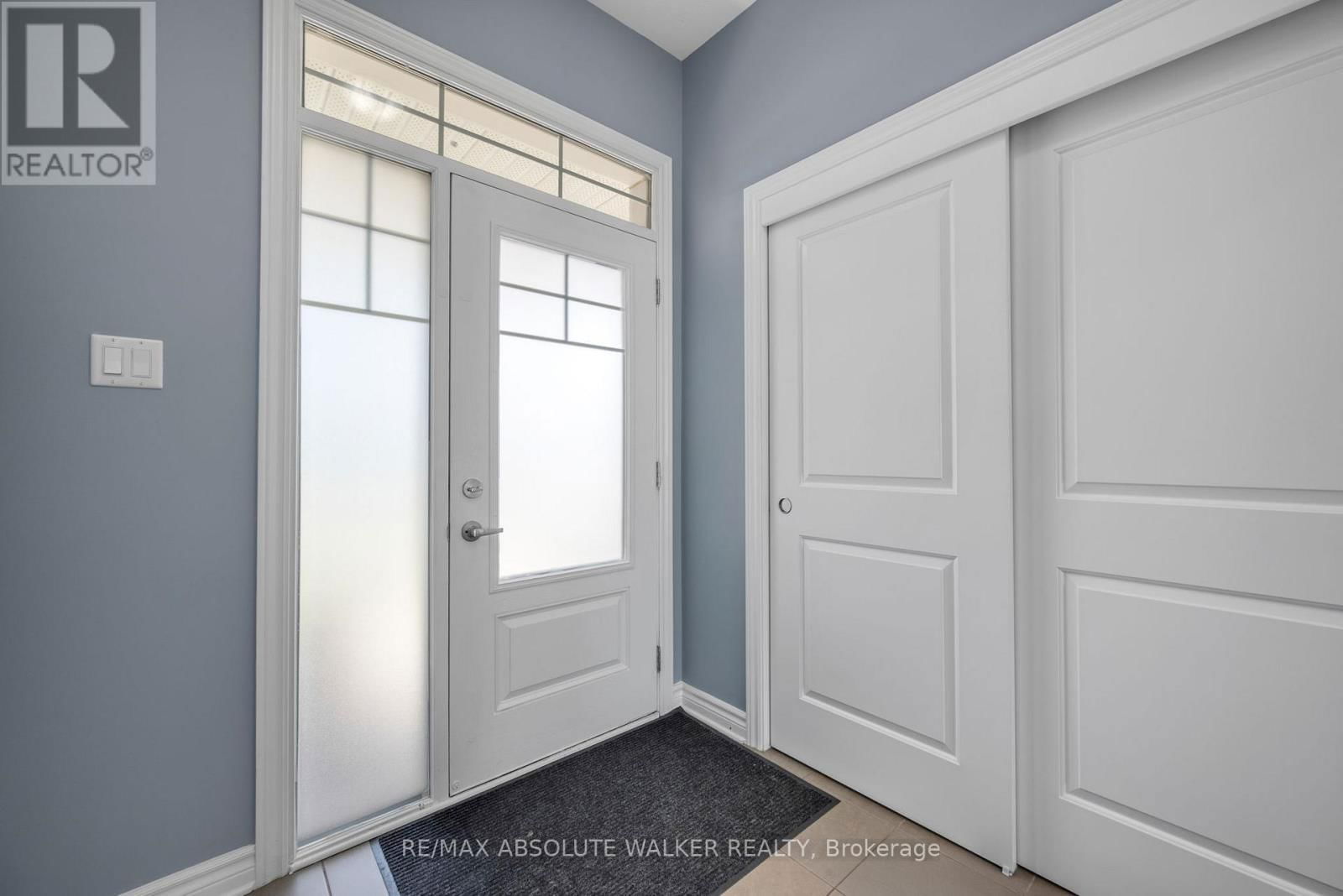 707 DECOEUR DRIVE Image 4