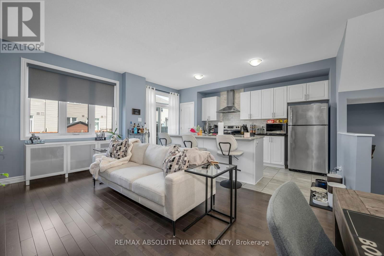 707 DECOEUR DRIVE Image 8