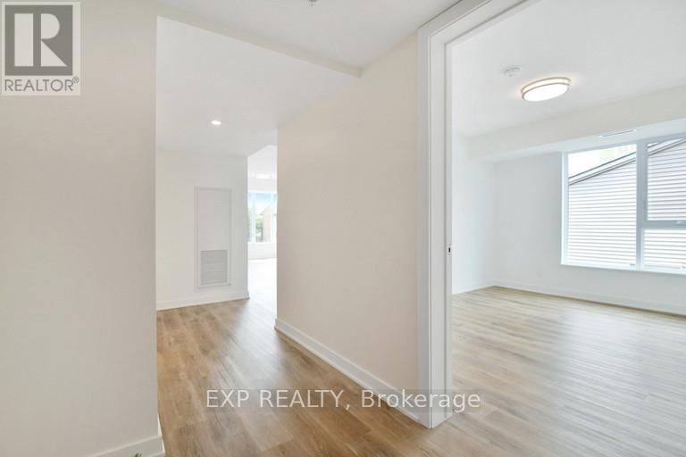 301 - 29 ROBINSON AVENUE Image 7
