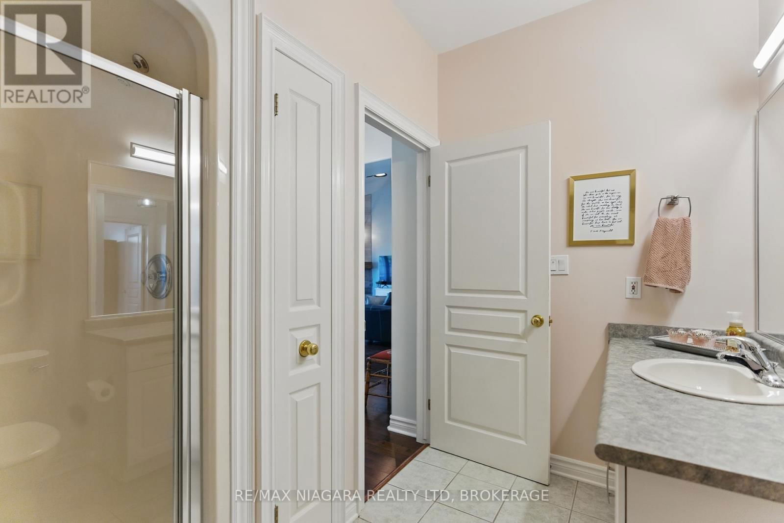 18 - 308 QUEENSTON STREET Image 26