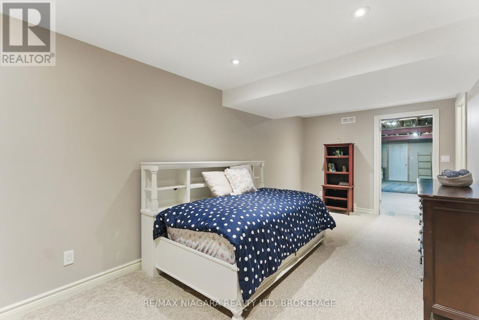 18 - 308 QUEENSTON STREET Image 31
