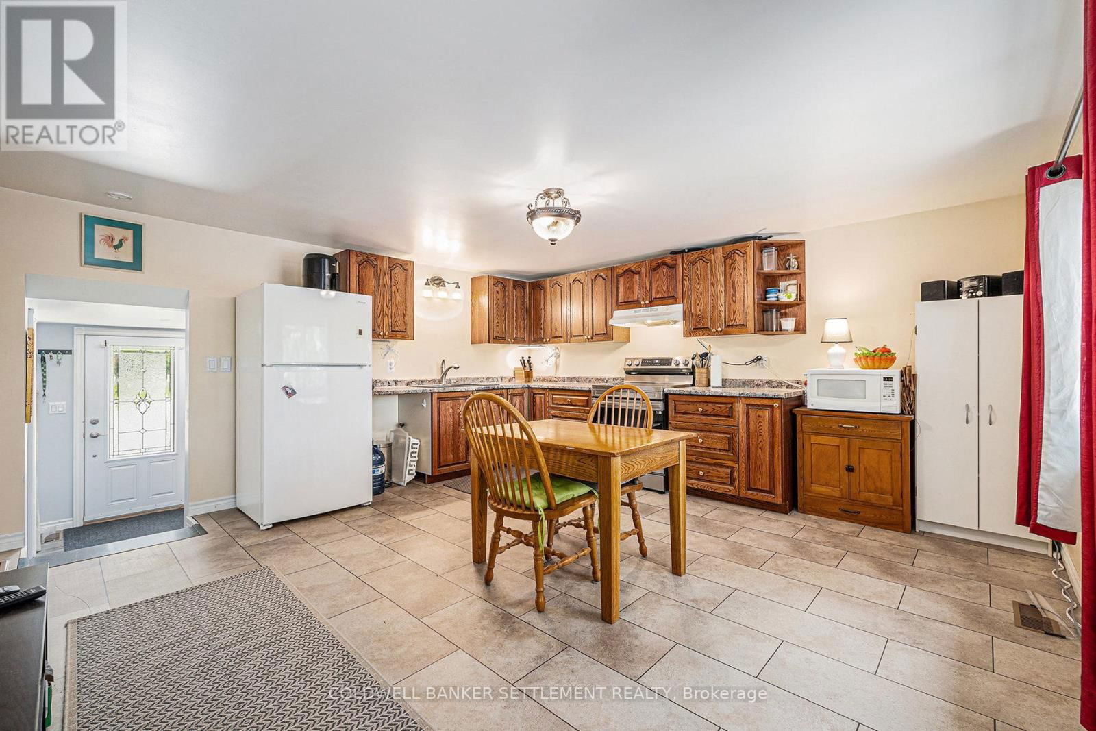 142 HERON DRIVE Image 10