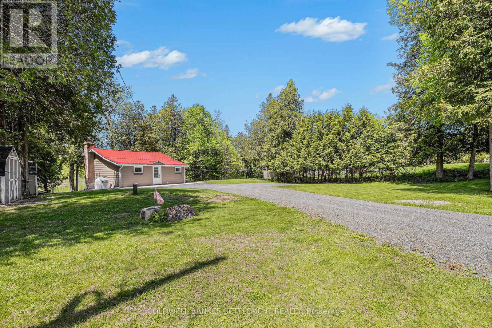 142 HERON DRIVE Image 24