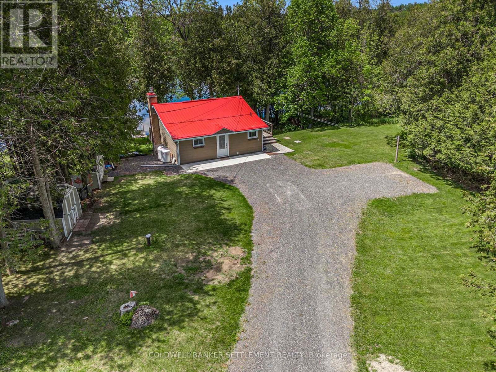 142 HERON DRIVE Image 31